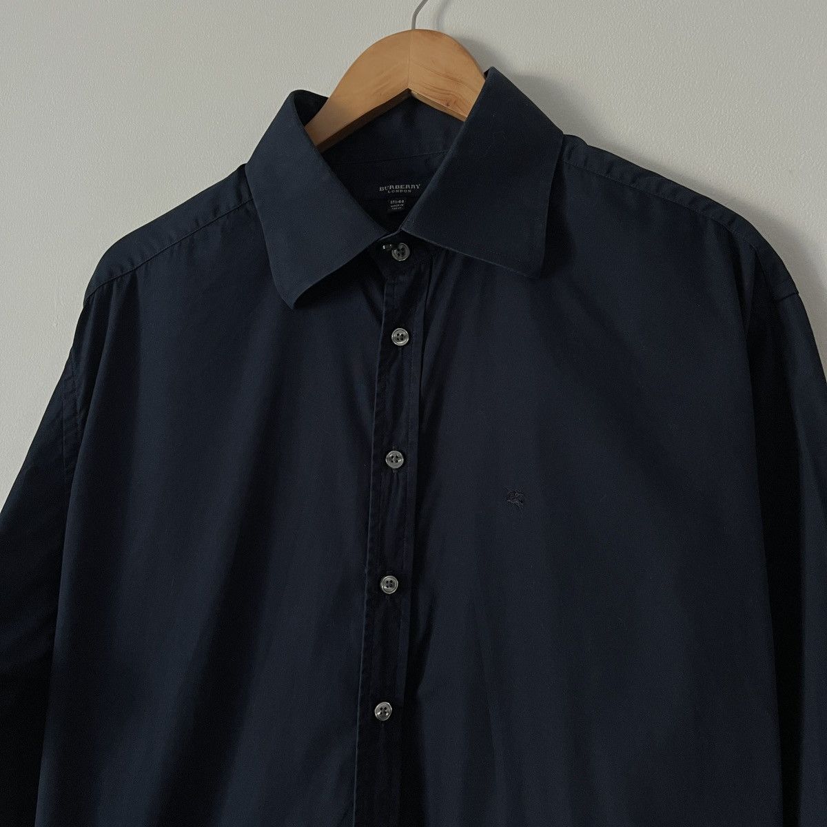 Burberry Burberry Button Up Shirt Men's Xl Size US XL / EU 56 / 4 - 2 Thumbnail