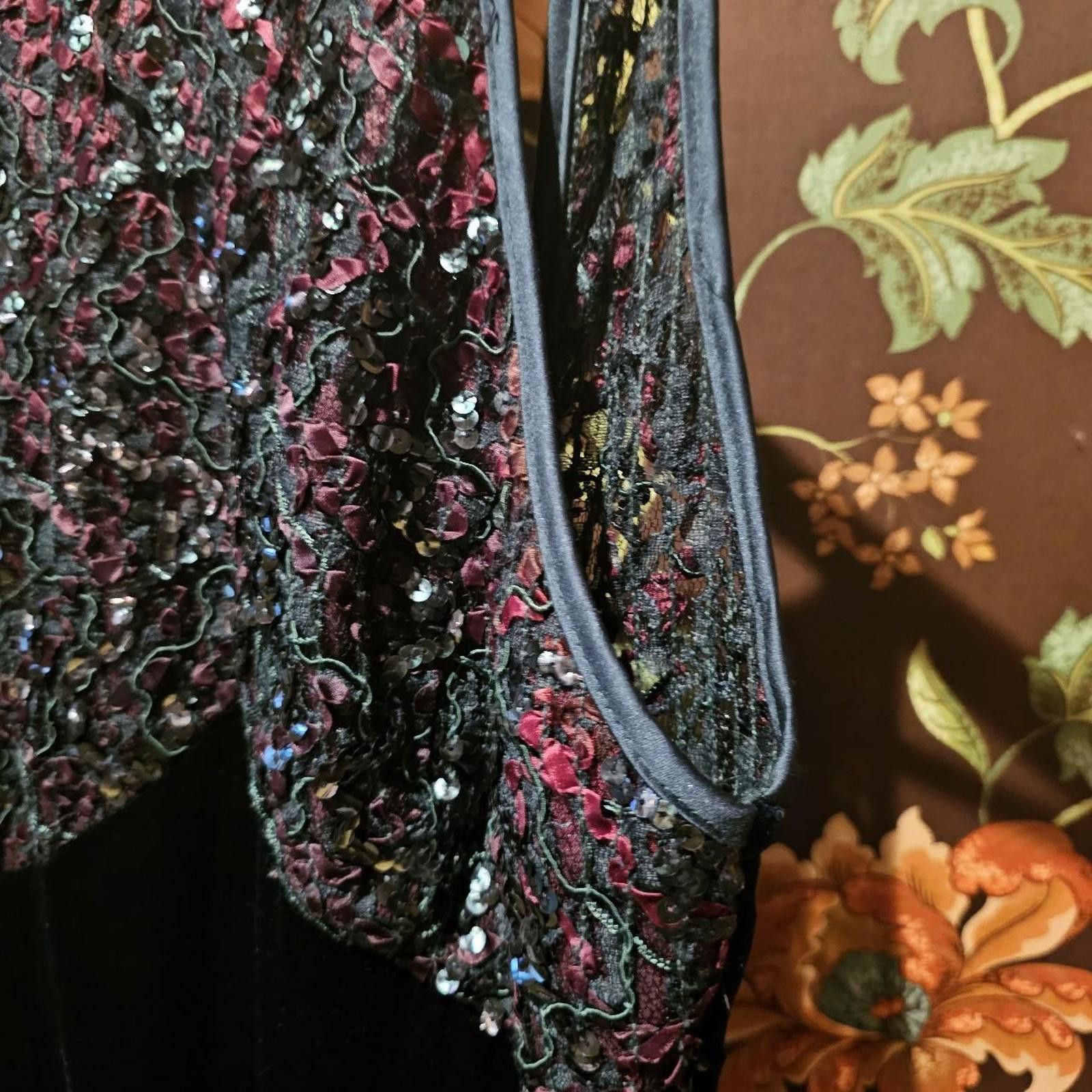 Other Women's Beaded and Velvet Dark Green Dress Size M / US 6-8 / IT 42-44 - 5 Thumbnail