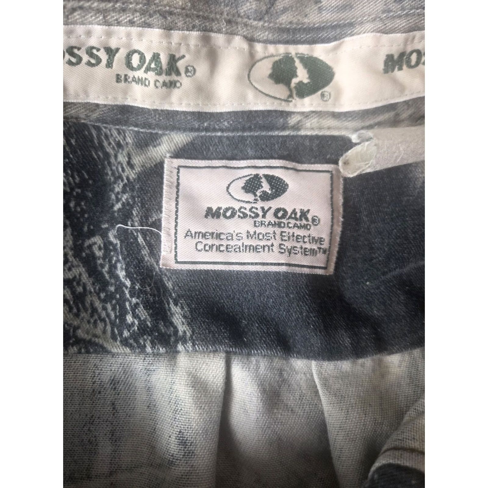 Vintage Mossy Oak Break Up Camo Shirt Camouflage Hunting Men 2XL Long Sleeve Shirt Mens Camouflage 2XL Mossy Oak Break Up Size US XXL / EU 58 / 5 - 3 Thumbnail