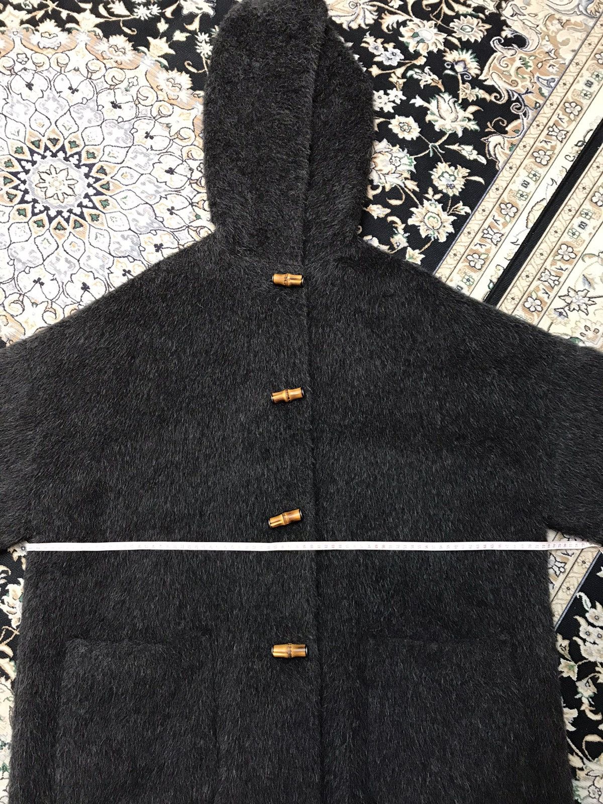 Gucci Vintage 90s gucci bamboo button lining fur jacket Size XL / US 12-14 / IT 48-50 - 16 Thumbnail