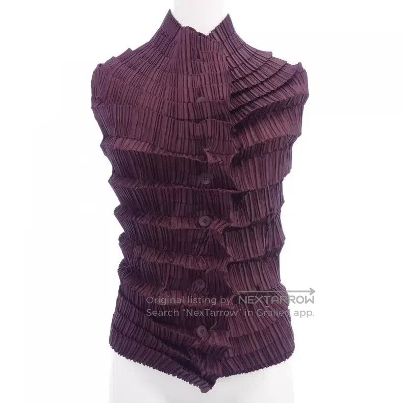 Issey Miyake Issey Miyake Step Pleated Vest Size M / US 6-8 / IT 42-44 - 1 Thumbnail