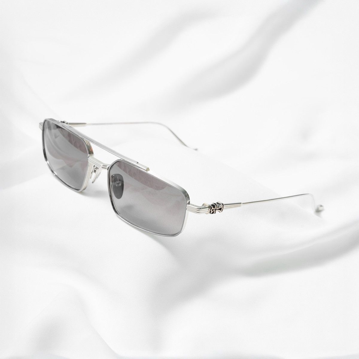 Chrome Hearts CHROME HEARTS LICK'N SHINY SILVER SUNGLASSES Size ONE SIZE - 1 Thumbnail