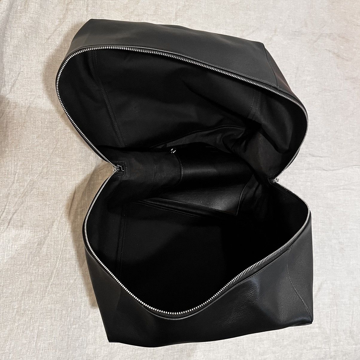 Balenciaga $3150 Balenciaga Giant 4X4 Large Leather Box Bag, 748194 Size ONE SIZE - 11 Thumbnail
