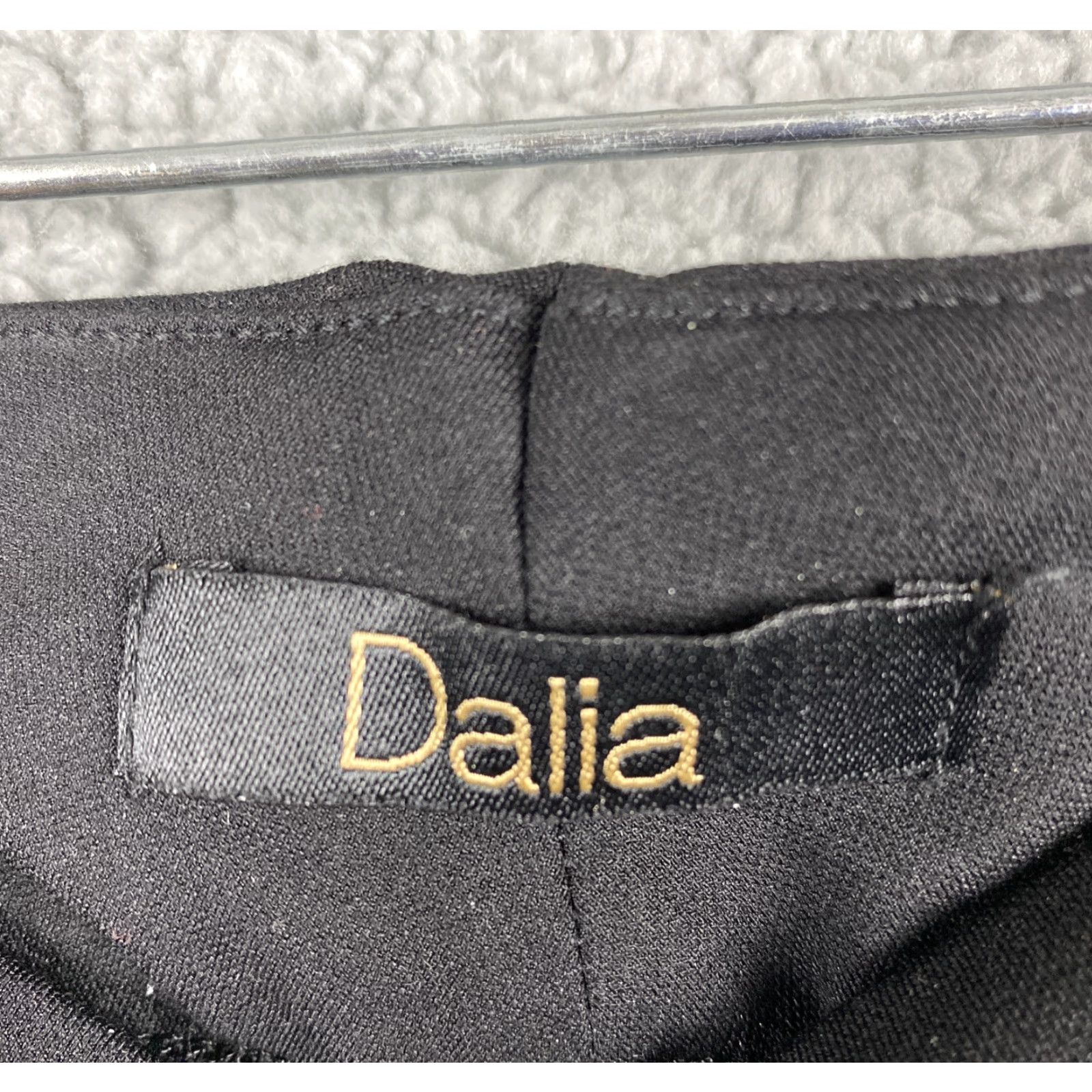 Vintage Dalia Pants Women’s Size S Black Stretch Pull On 27" Inseam Casual Tapered Knit Nylon Blend Silver Drawstring Tip Womens Size 28" / US 6 / IT 42 - 5 Thumbnail