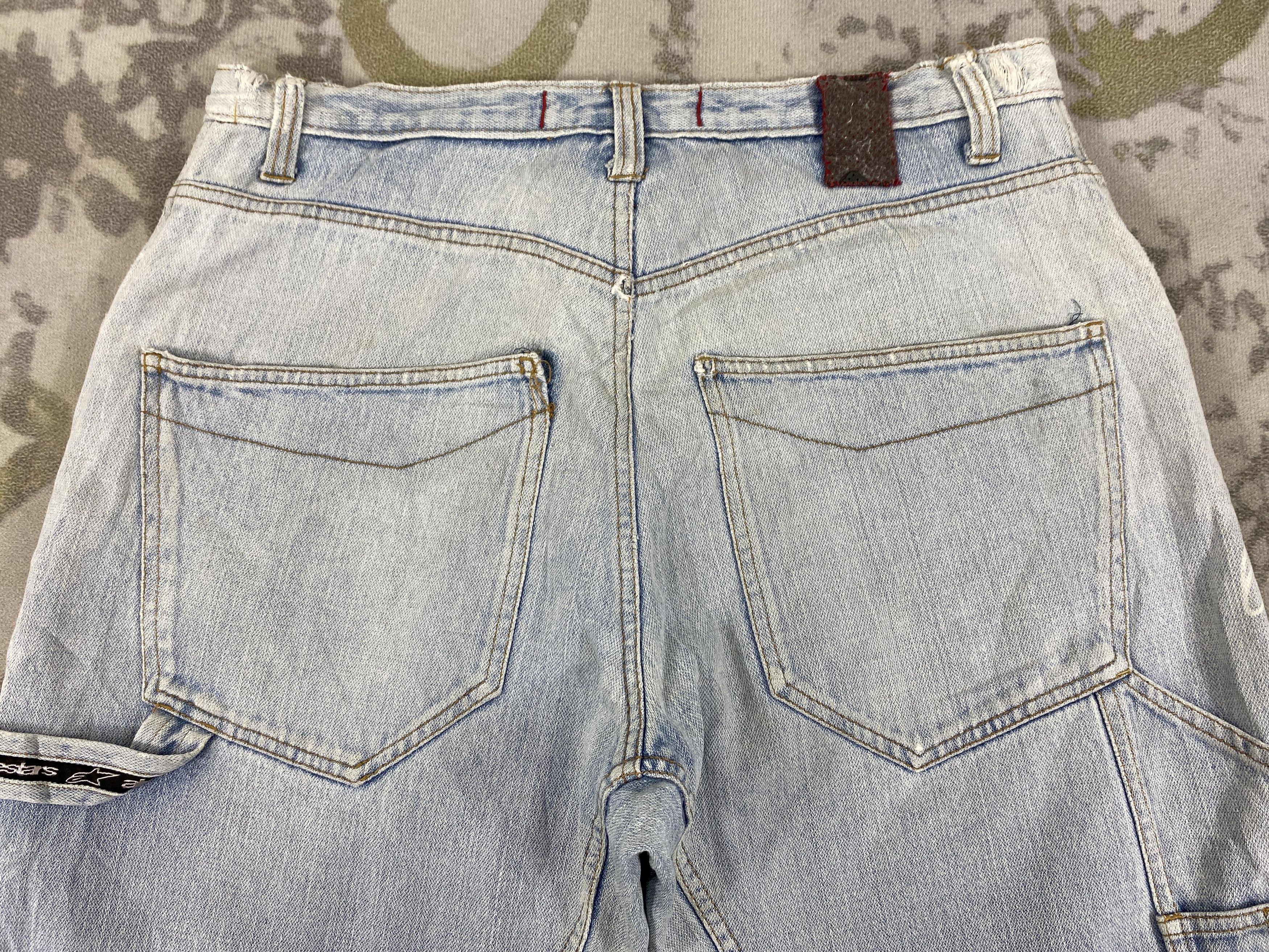 Alpinestars Vintage Alpinestars Distressed Jeans 33x31 Denim- JN3820 Size US 33 - 4 Thumbnail