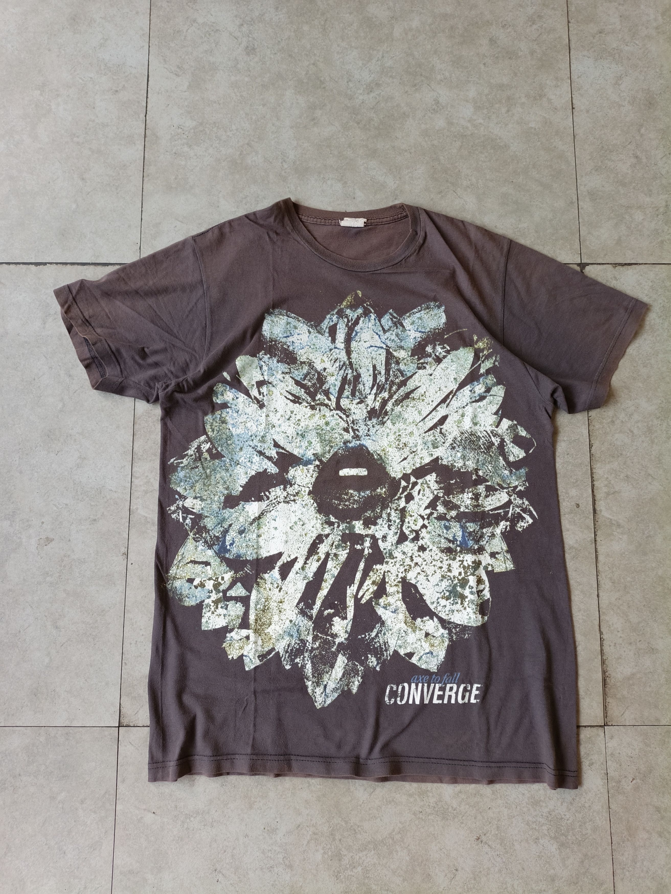 Japanese Brand Vintage Converge “Axe to Fall” T-Shirt – Beautiful Faded Size US L / EU 52-54 / 3 - 4 Thumbnail