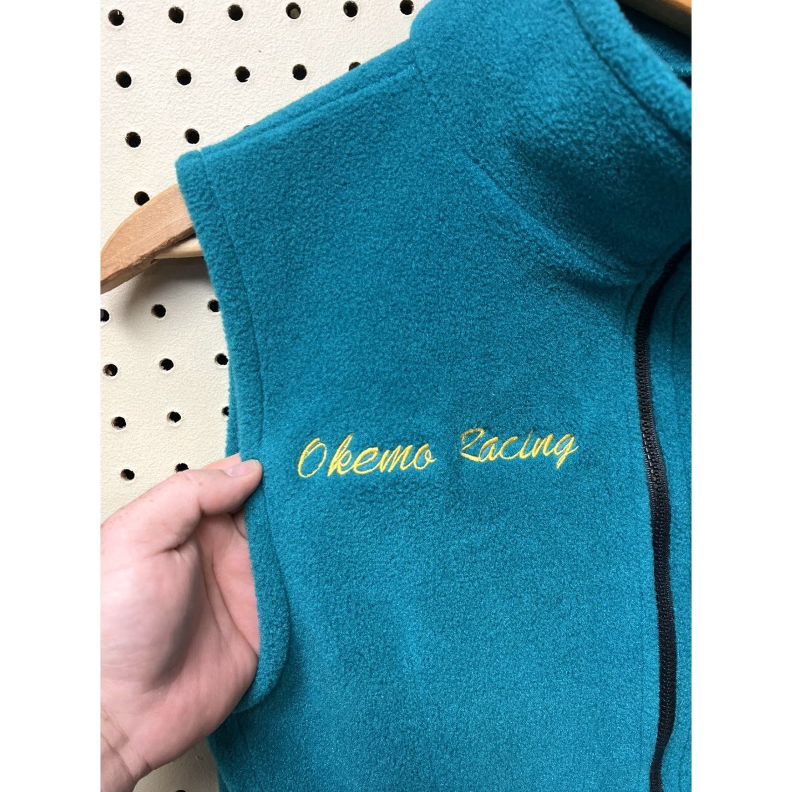 Vintage NWOT Green Zip Vest Okemo Race Team Fleece Winter Long Tail Lori Ford Vest Women M Green Winter 2020s? Size M / US 6-8 / IT 42-44 - 2 Thumbnail