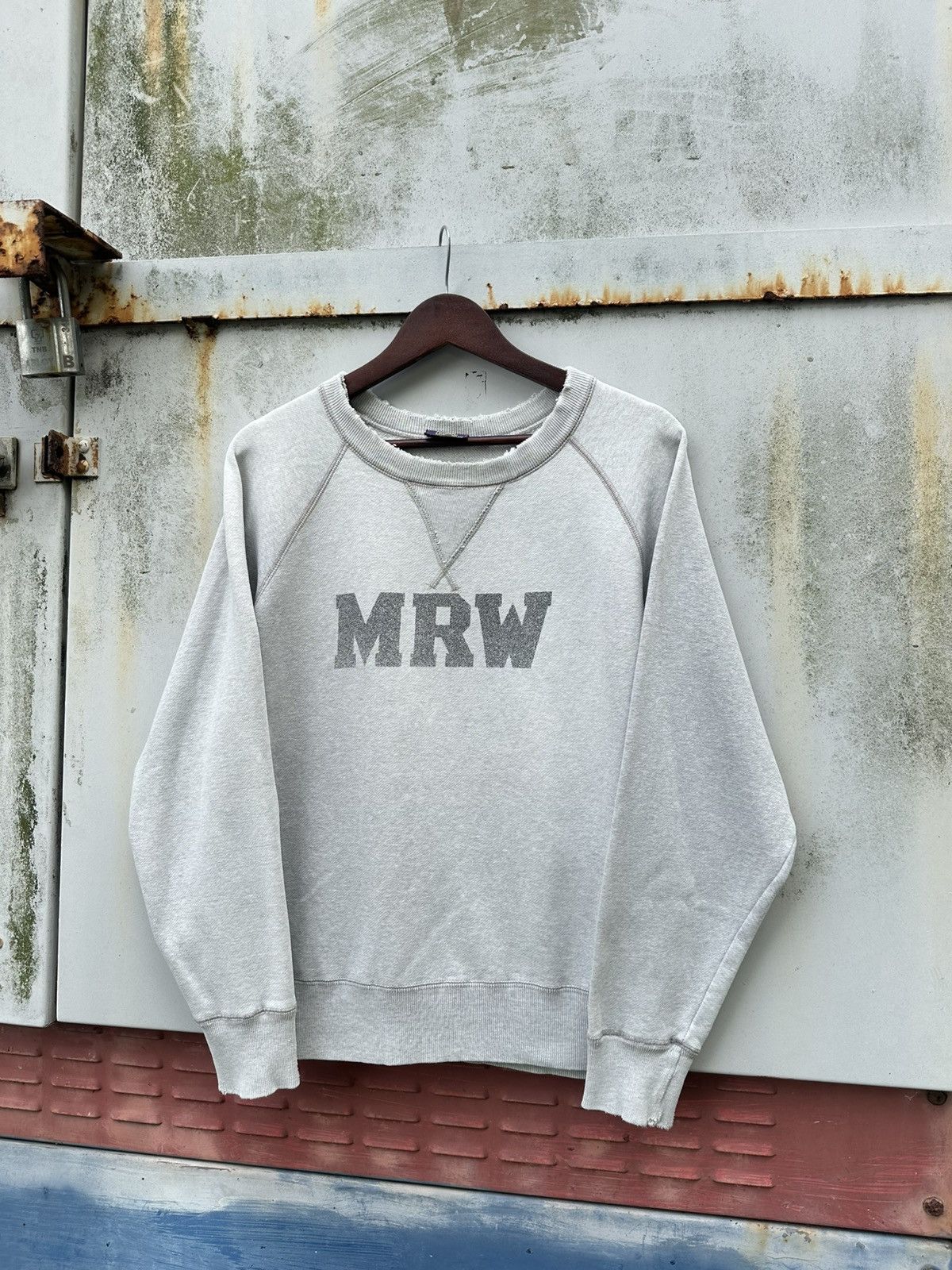 Vintage Vintage THRASHED MRW Crewneck Size US S / EU 44-46 / 1 - 3 Thumbnail