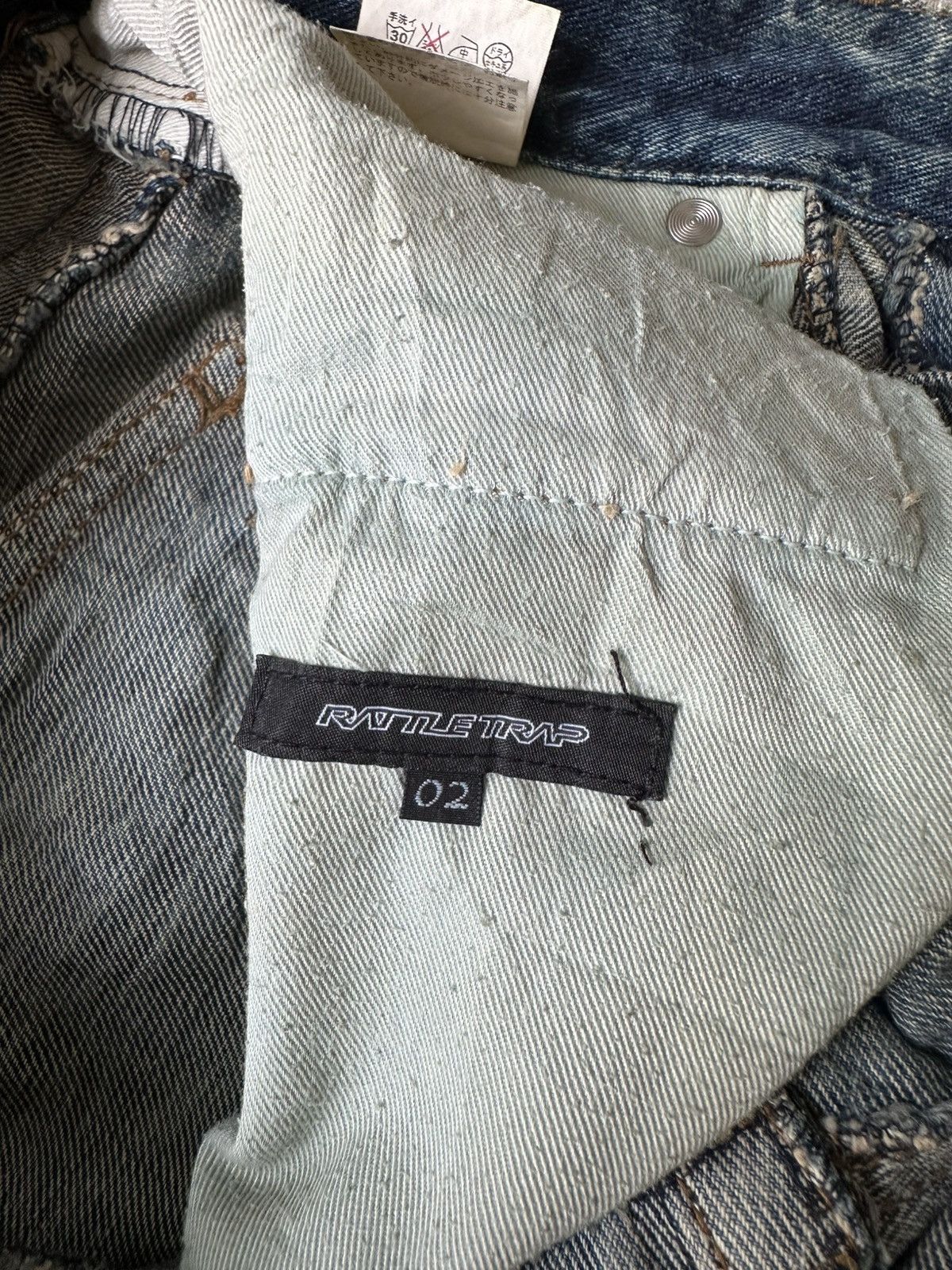 Japanese Brand FLARE Rattle Trap Claw Marks Distressed Curve Leg Denim Size US 32 / EU 48 - 19 Thumbnail