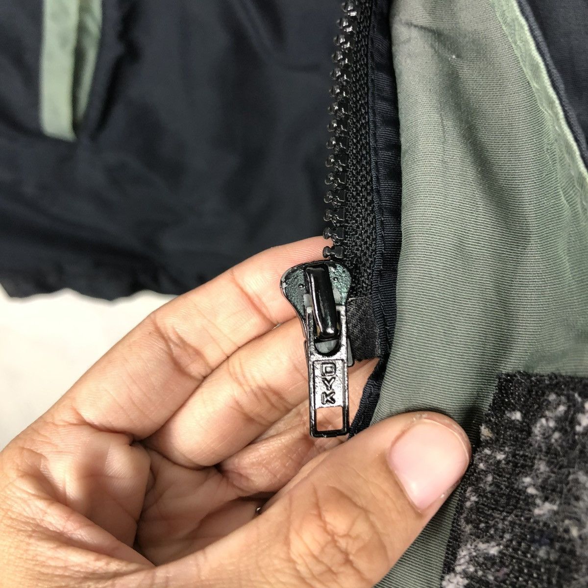 Japanese Brand 🔥VINTAGE ZIPPER LIGHT JACKET SUZUKI SPORT RACING BIG LOGO Size US L / EU 52-54 / 3 - 18 Thumbnail