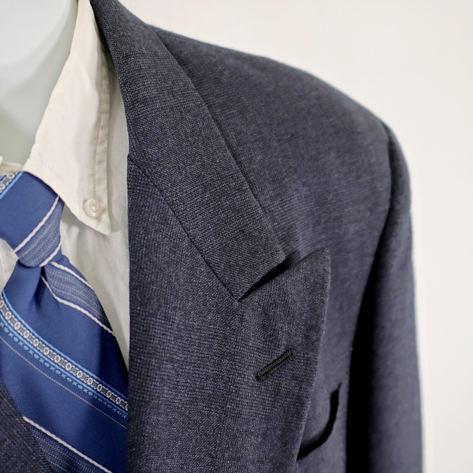Austin Reed Austin Reed Flannel Wool Gray Peak Lapel Double Breasted Bla Size 42R - 2 Thumbnail