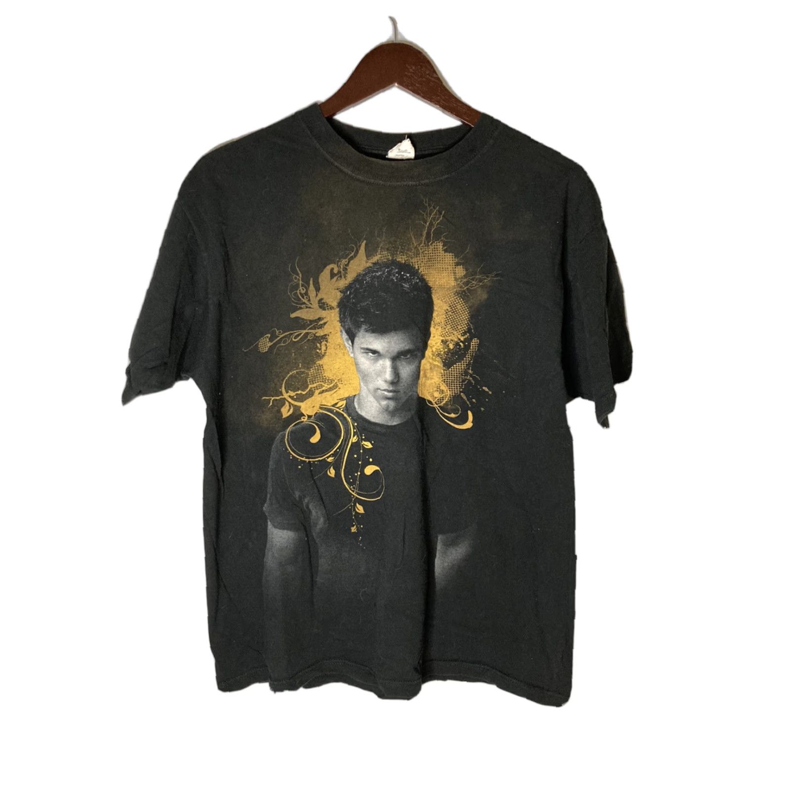 Vintage VINTAGE Rare Twlight Promo T Shirt Movie Tee Black Large Mens Travis vtg Rare Hype Size US L / EU 52-54 / 3 - 1 Thumbnail