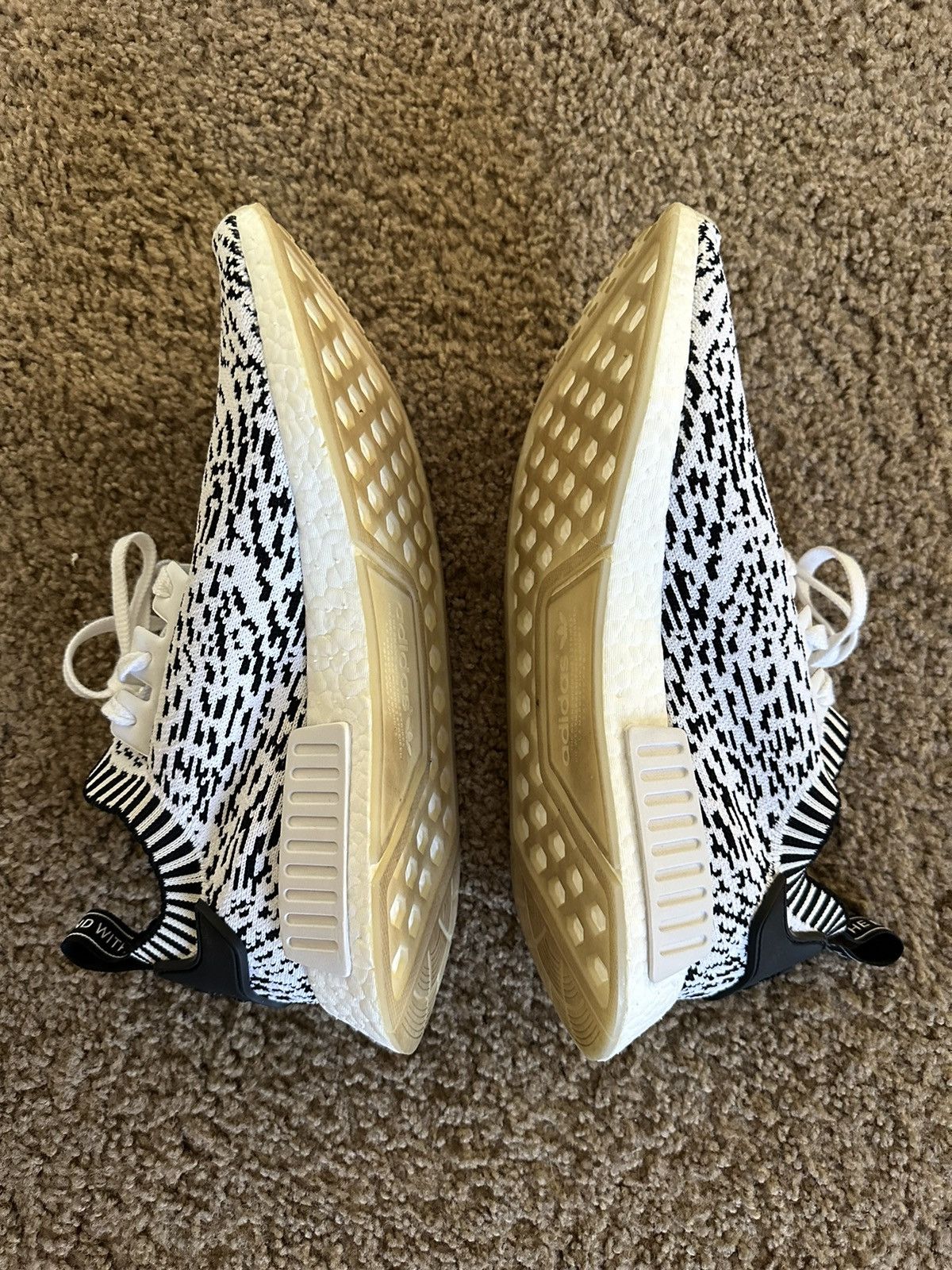 Adidas Adidas NMD_R1 Primknit ‘Zebra’ Size US 10.5 / EU 43-44 - 5 Thumbnail