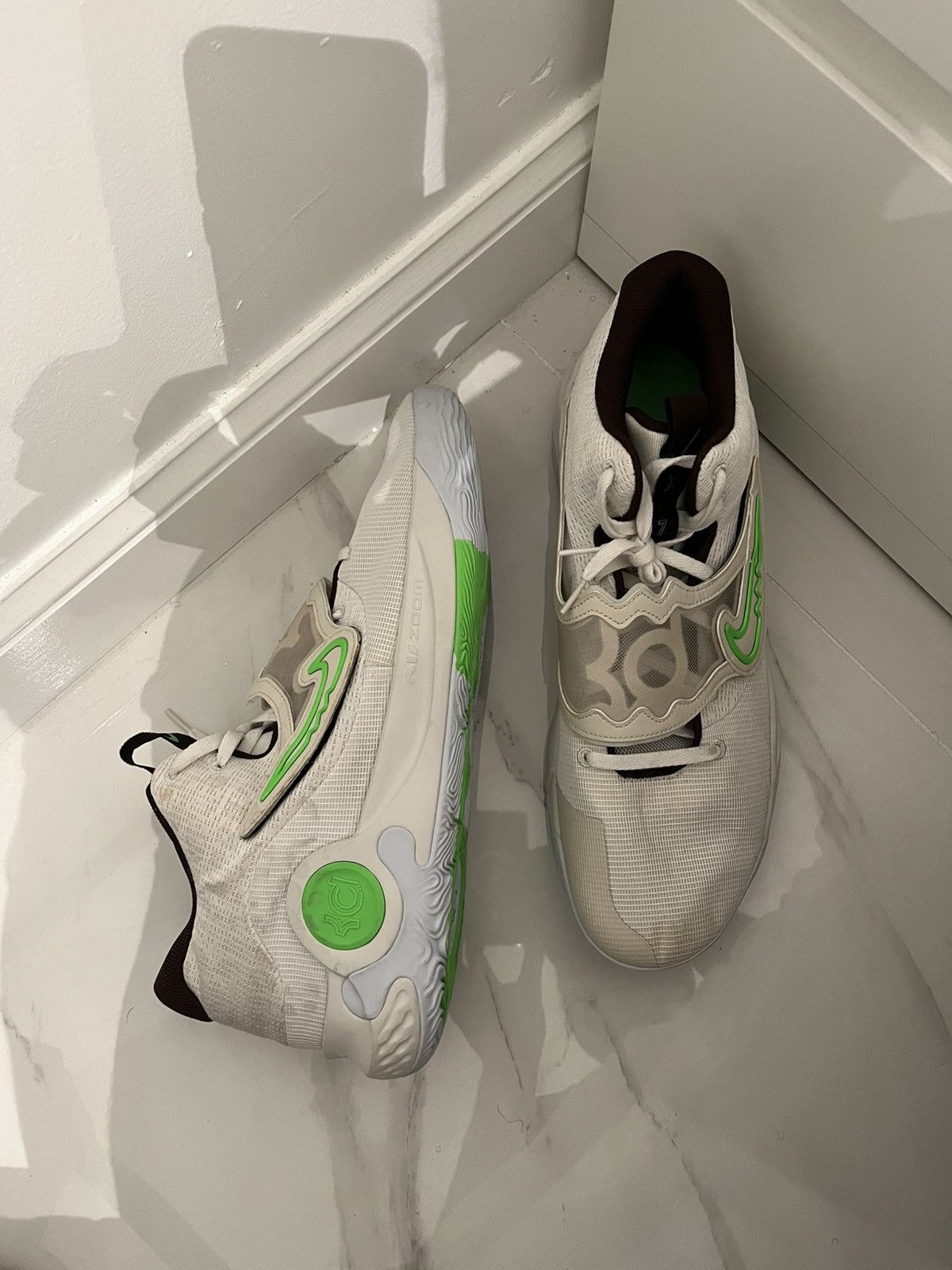 Nike New Nike KD Trey 5 X Light Orewood Green Strike Size US 15 / EU 48 - 6 Thumbnail