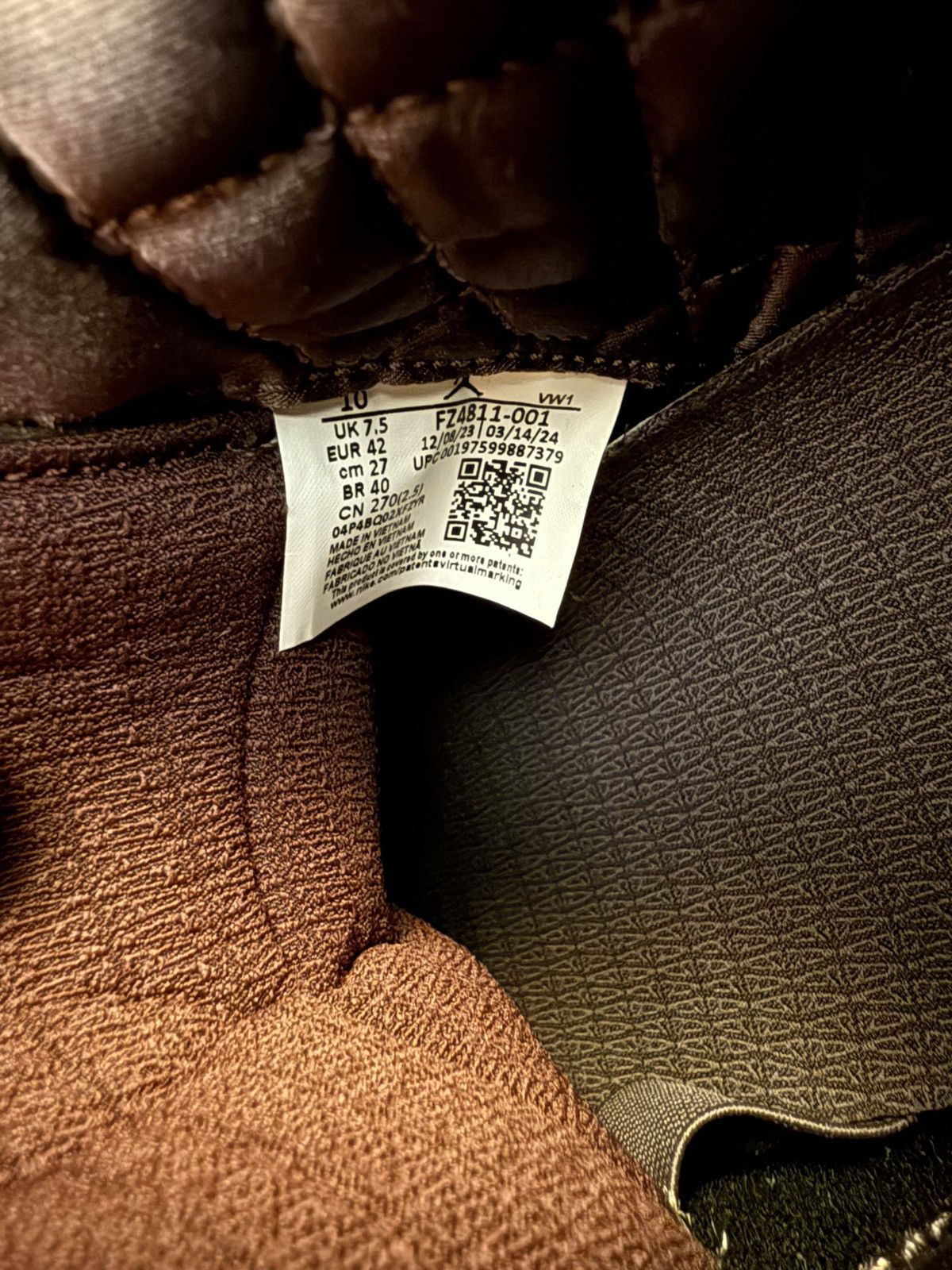 A Ma Maniere × Jordan Brand Air Jordan Retro 3 OG SP “A Ma Maniere” Size US 8.5 / EU 41-42 - 16 Thumbnail