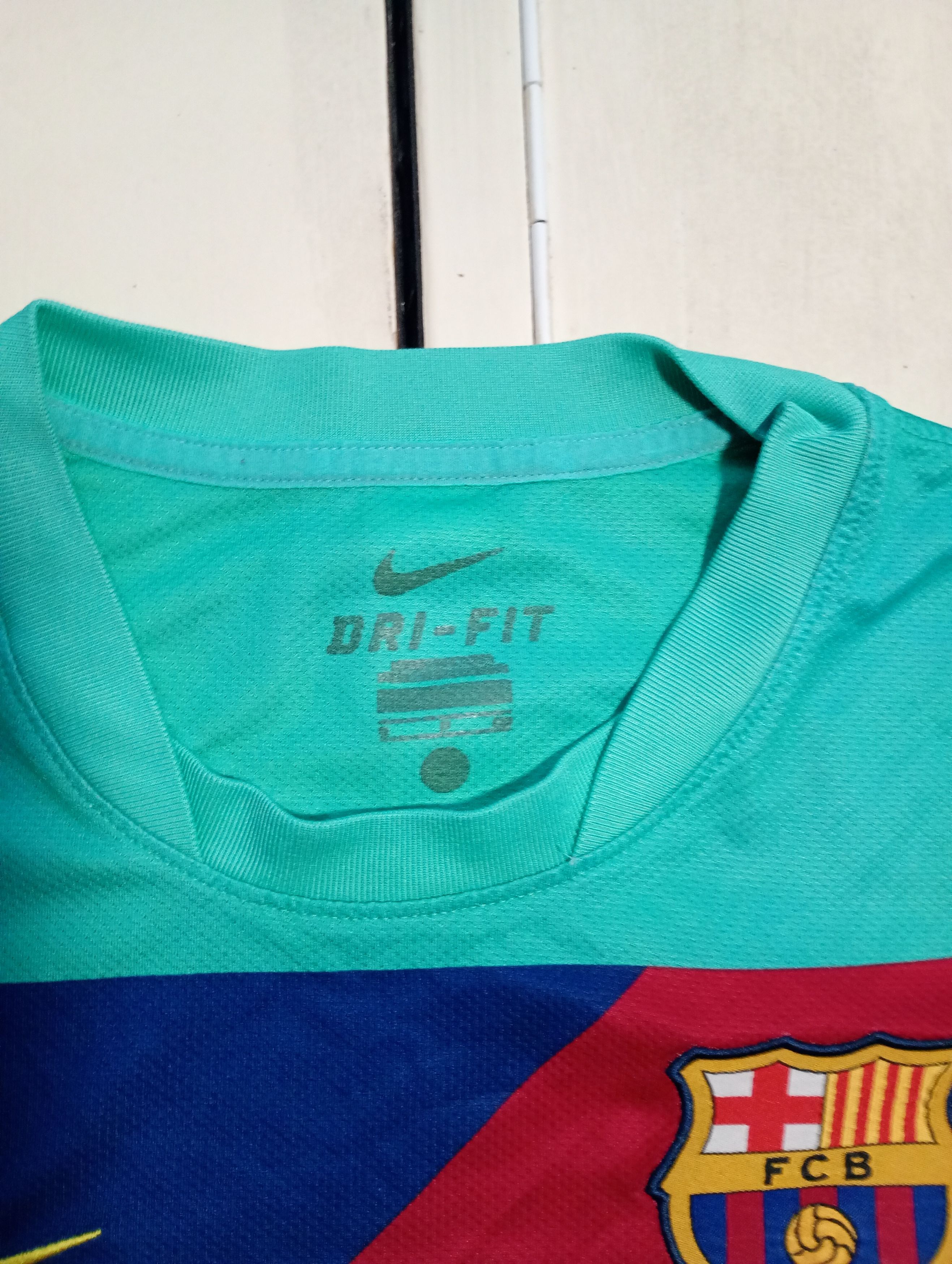Nike Nike Barcelona FC Away Jersey 2010-2011 Size US S / EU 44-46 / 1 - 10 Thumbnail