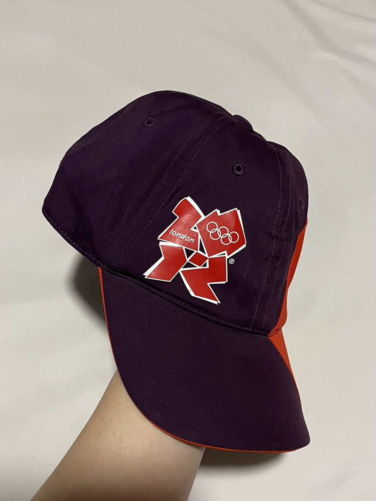 Vintage Vintage London 2012 Olympics Cap - Rare Two-Tone Design Size ONE SIZE - 1 Thumbnail