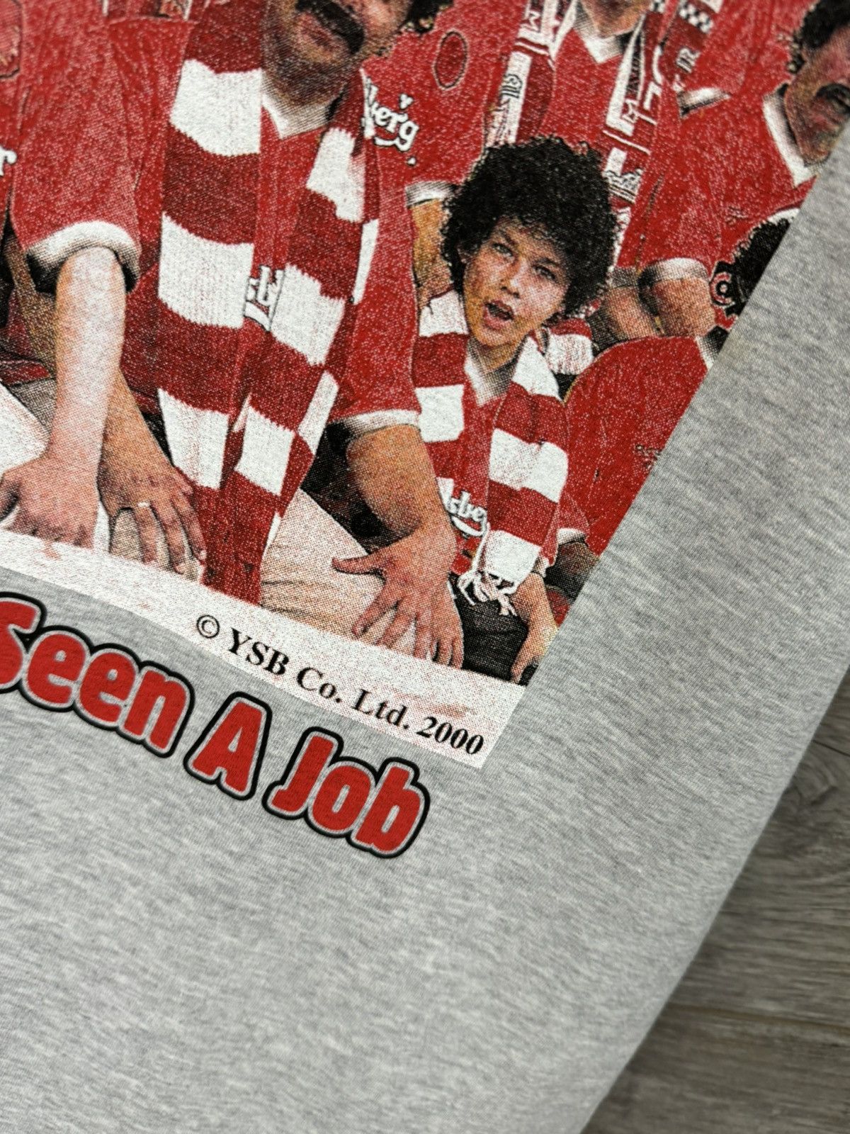 Vintage VINTAGE SHIRT 2000 WE 8 SCOUSERS STAND UP IF YOU HAVE A JOB Size US XL / EU 56 / 4 - 8 Thumbnail