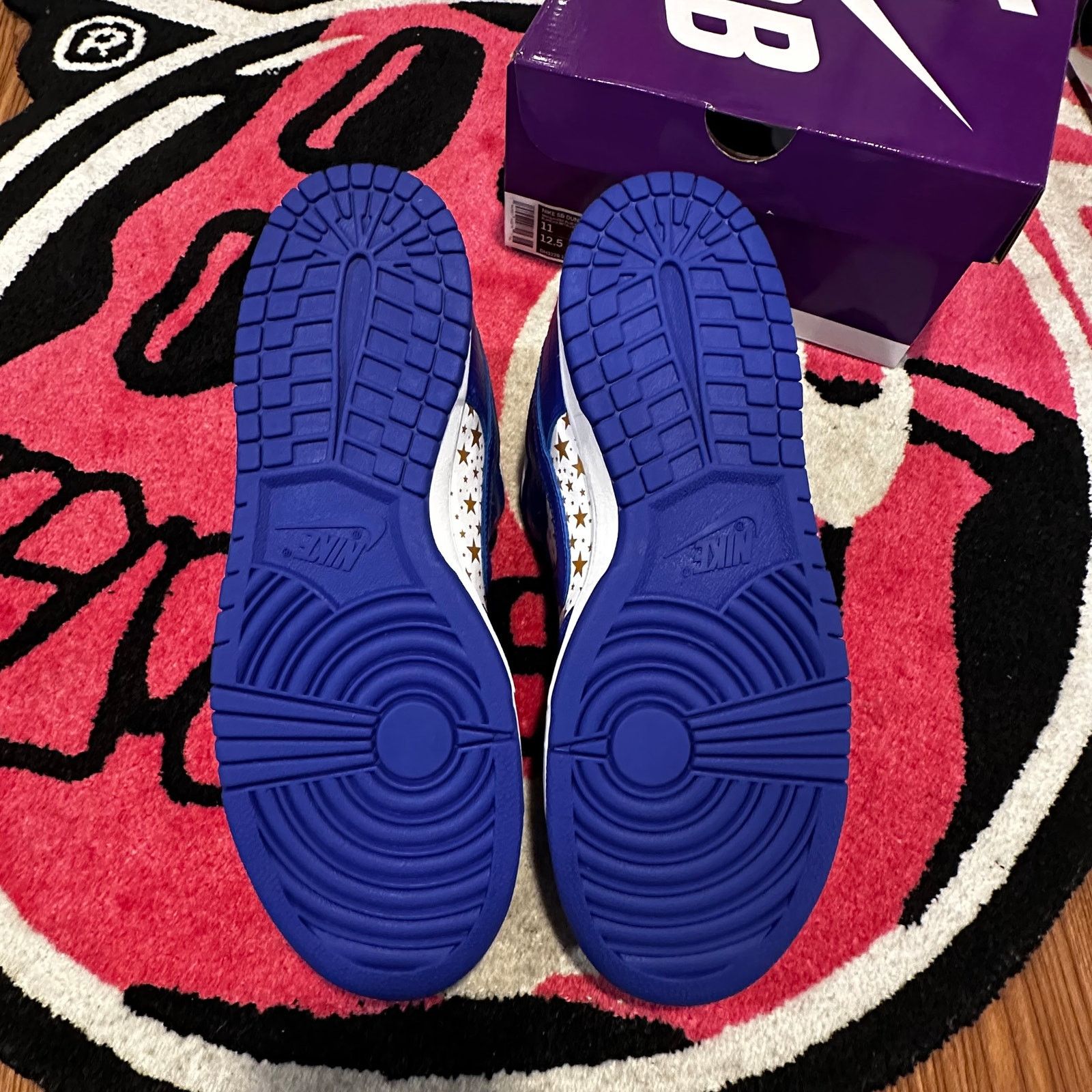 Supreme Nike SB Dunk Low Supreme Hyper Royal – Size 11 – Brand New Size US 11 / EU 44 - 4 Thumbnail