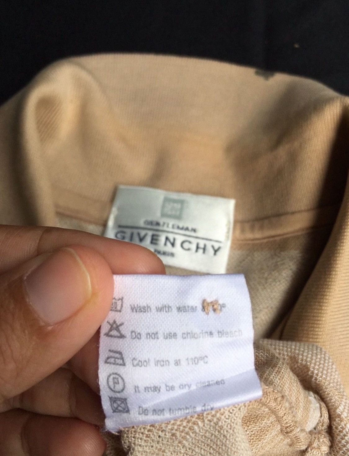 Givenchy Vintage Givenchy Collared Shirt Size US S / EU 44-46 / 1 - 21 Thumbnail