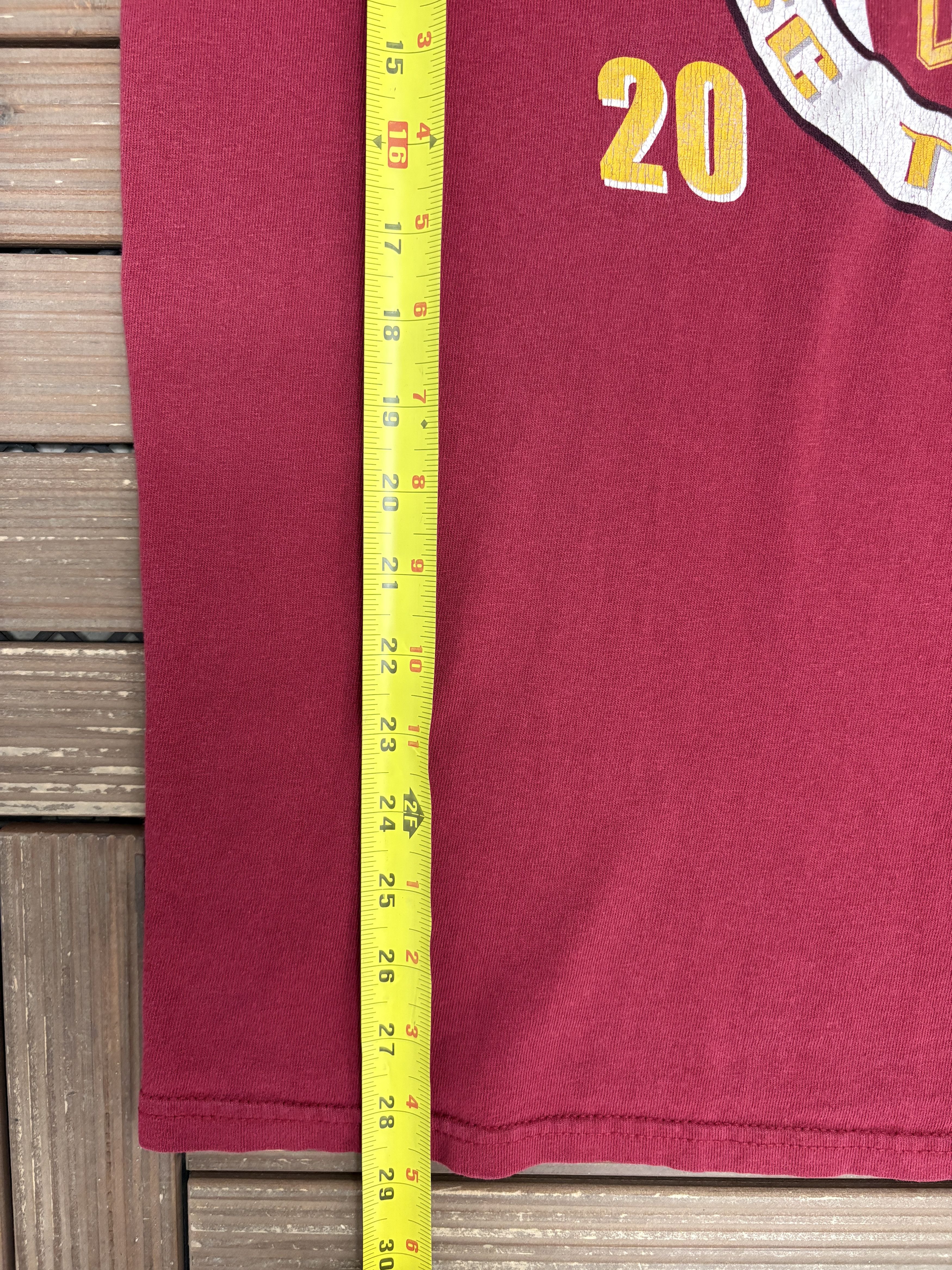 Vintage USC Trojans Pac-10 Champions 2005 Vintage Red Tee Size US L / EU 52-54 / 3 - 7 Thumbnail