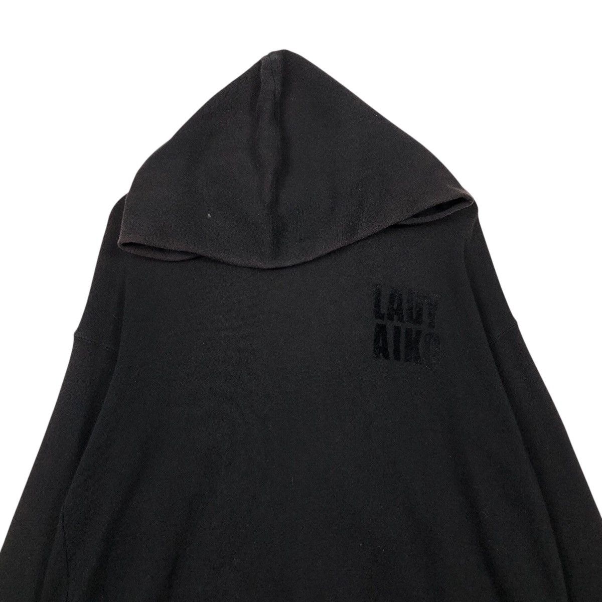 Japanese Brand Lady Aiko × Uniqlo UT — Black “Love Bunny” Archive Street Ar Size US M / EU 48-50 / 2 - 4 Thumbnail