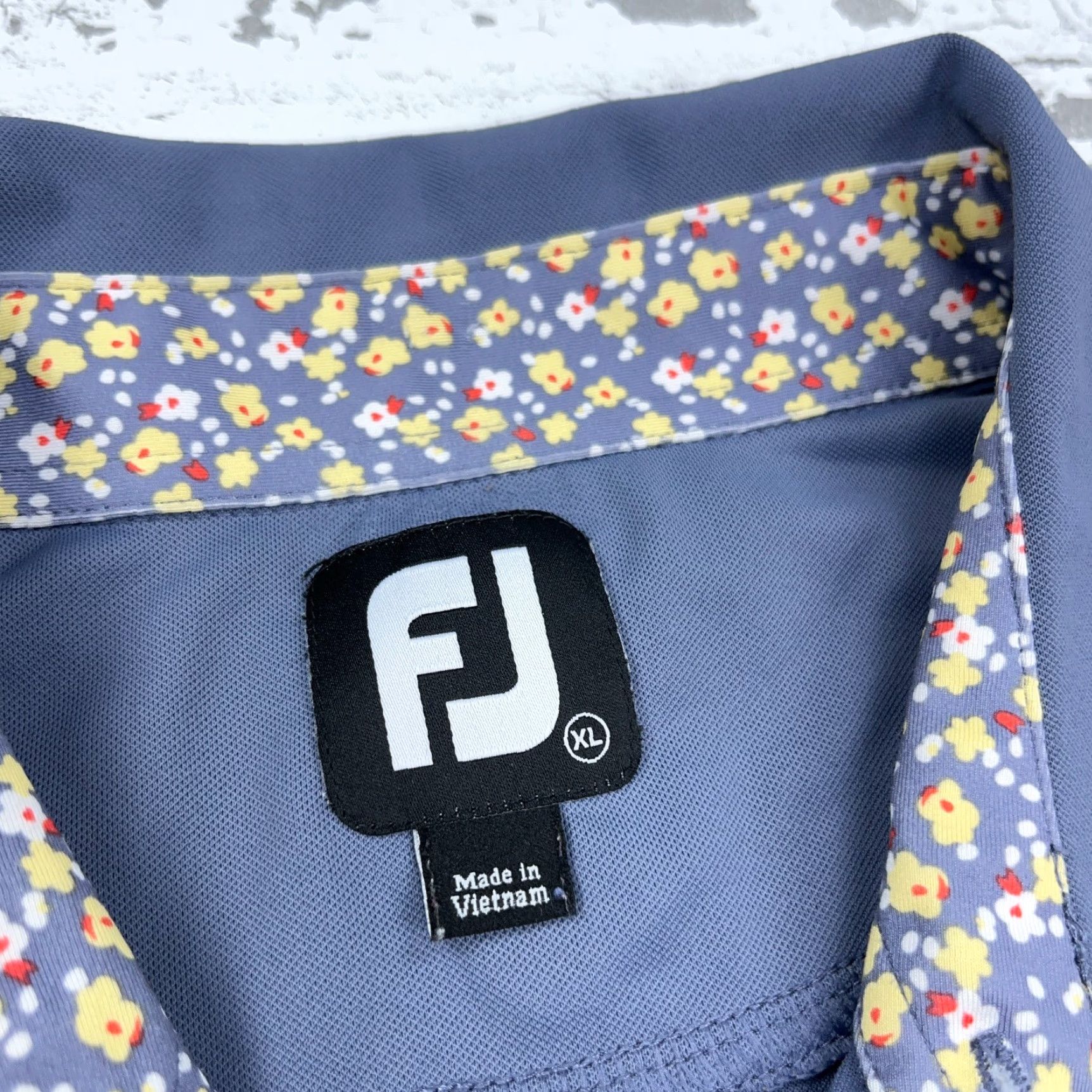 Footjoy FootJoy Polo Shirt Men XL Blue Yellow Performance Golf Club Pocket Walden Adult Size US XL / EU 56 / 4 - 5 Thumbnail