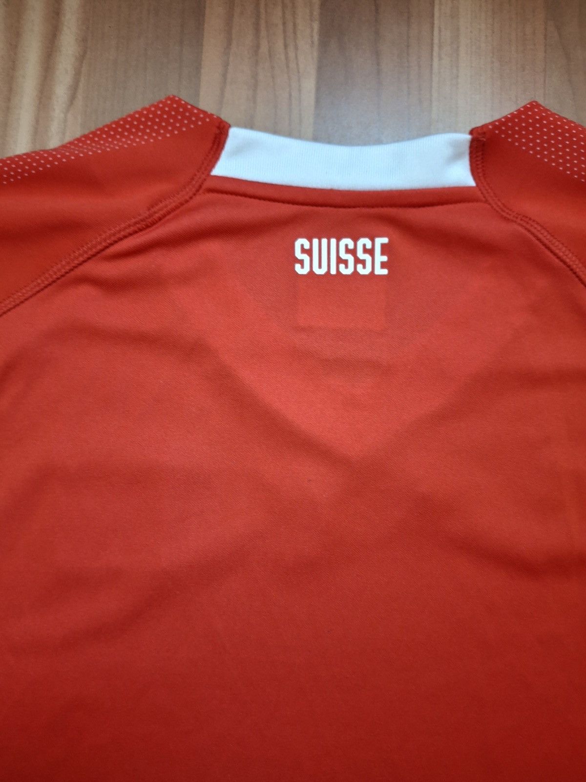 Puma SWITZERLAND PUMA WORLD CUP 2018 FOOTBALL HOME JERSEY SIZE M Size US M / EU 48-50 / 2 - 10 Thumbnail