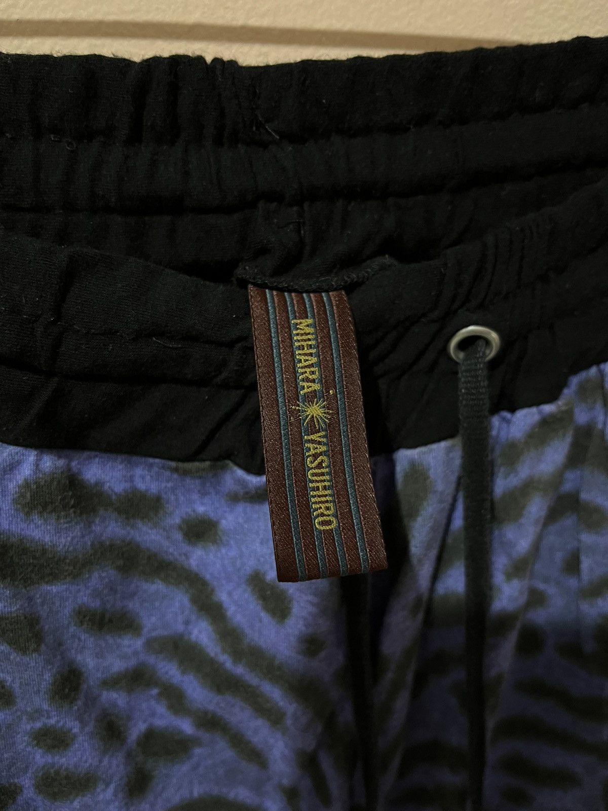 Maison MIHARA YASUHIRO Maison Mihara Yasuhiro - Blue Leopard Print - Cotton Pants Size 26" / US 2 / IT 38 - 8 Thumbnail