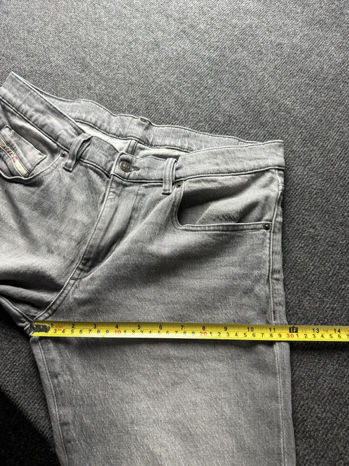 Diesel 00s Luxury Y2K Diesel Washed Grey Denim Jeans tapered Fit Size US 33 - 23 Thumbnail