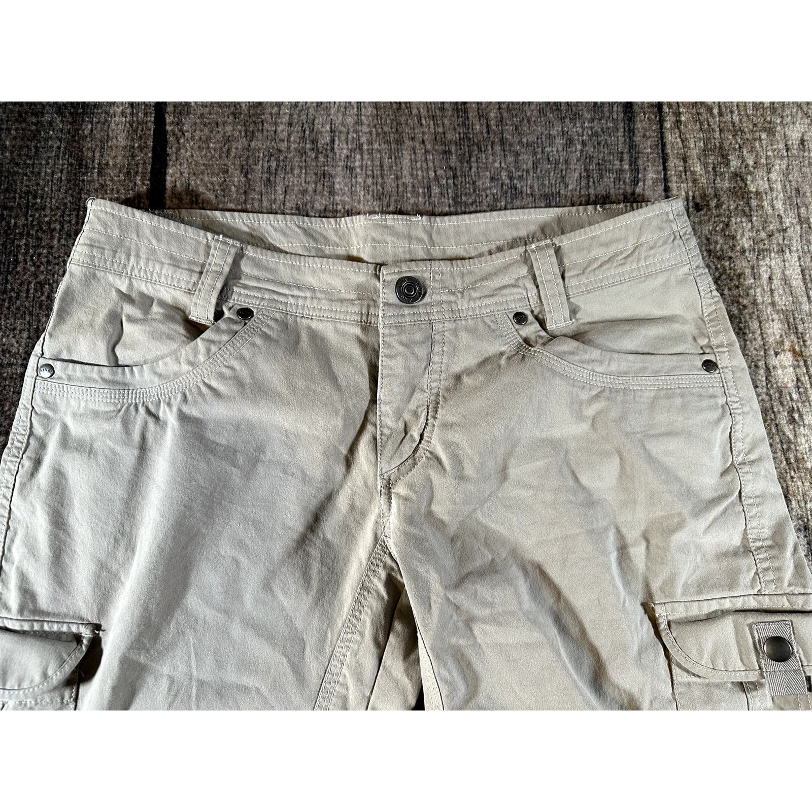Kuhl Kuhl Womens Slash 11" Shorts Size 8 Tan UPF 50 Splash Hiking Size 30" / US 8 / IT 44 - 2 Thumbnail