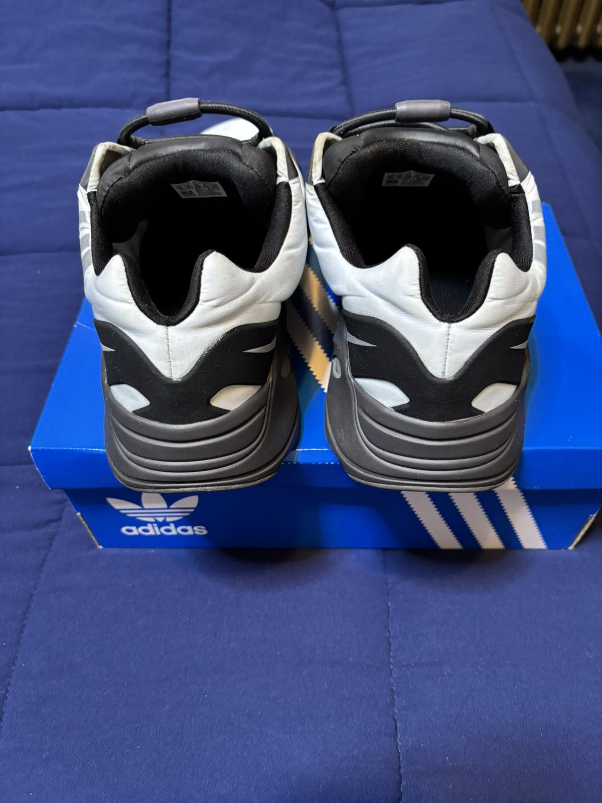 Adidas Adidas Yeezy Boost 700 MNVN Blue Tint 2021 Size 13 Size US 13 / EU 46 - 5 Thumbnail