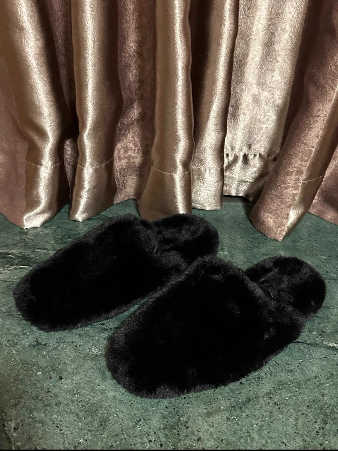 Balenciaga Balenciaga Fur Slippers Size US 8.5 / EU 41-42 - 1 Thumbnail