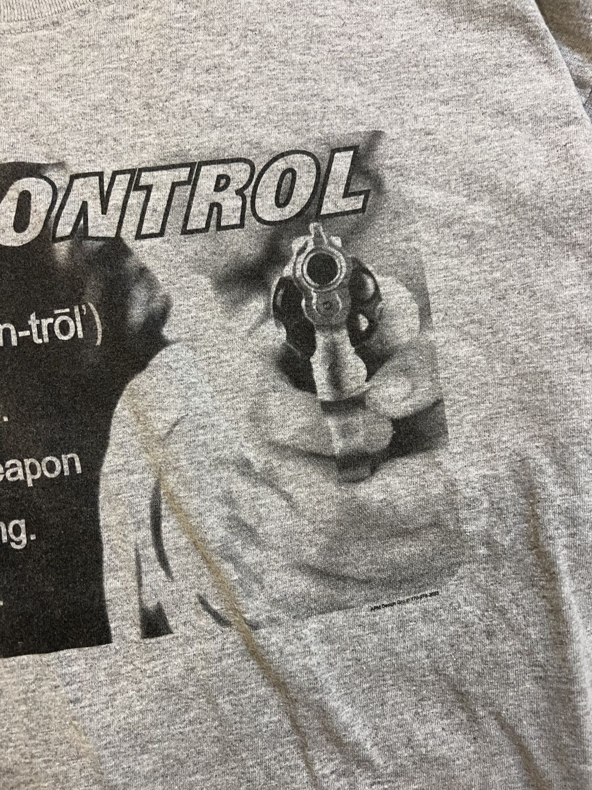 Gildan × Japanese Brand Crazy vintage Y2K Gun Control Tee Size US XXL / EU 58 / 5 - 5 Thumbnail