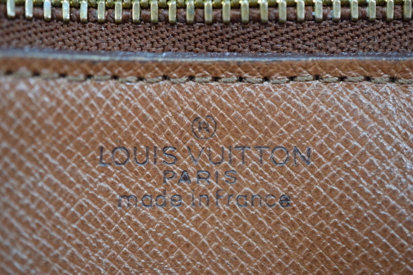 Louis Vuitton Louis Vuitton Marly Dragonne GM Clutch Bag Monogram M51825 Size ONE SIZE - 18 Thumbnail