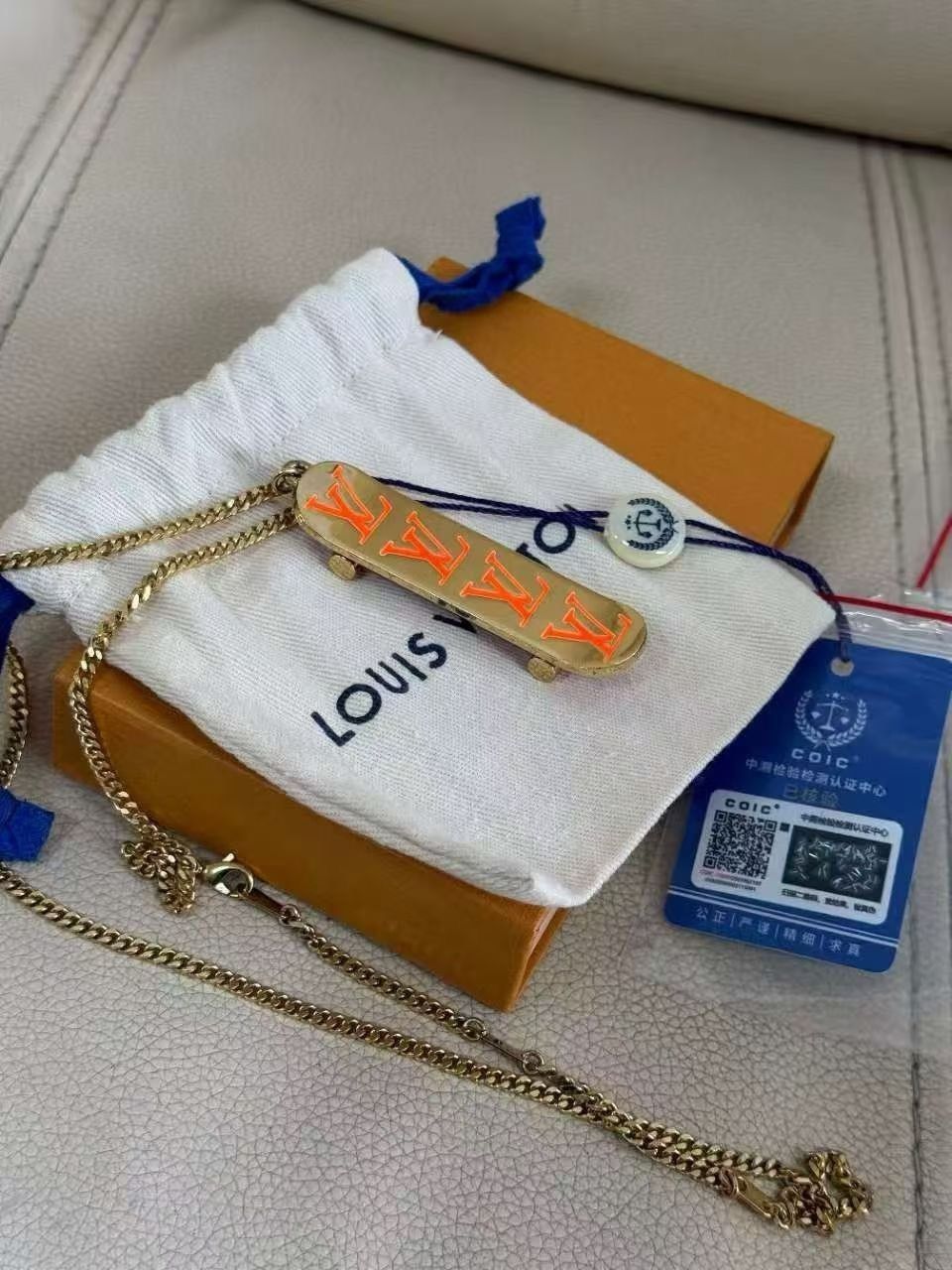 Louis Vuitton Louis Vuitton Monogram Skateboard Necklace Size ONE SIZE - 3 Thumbnail