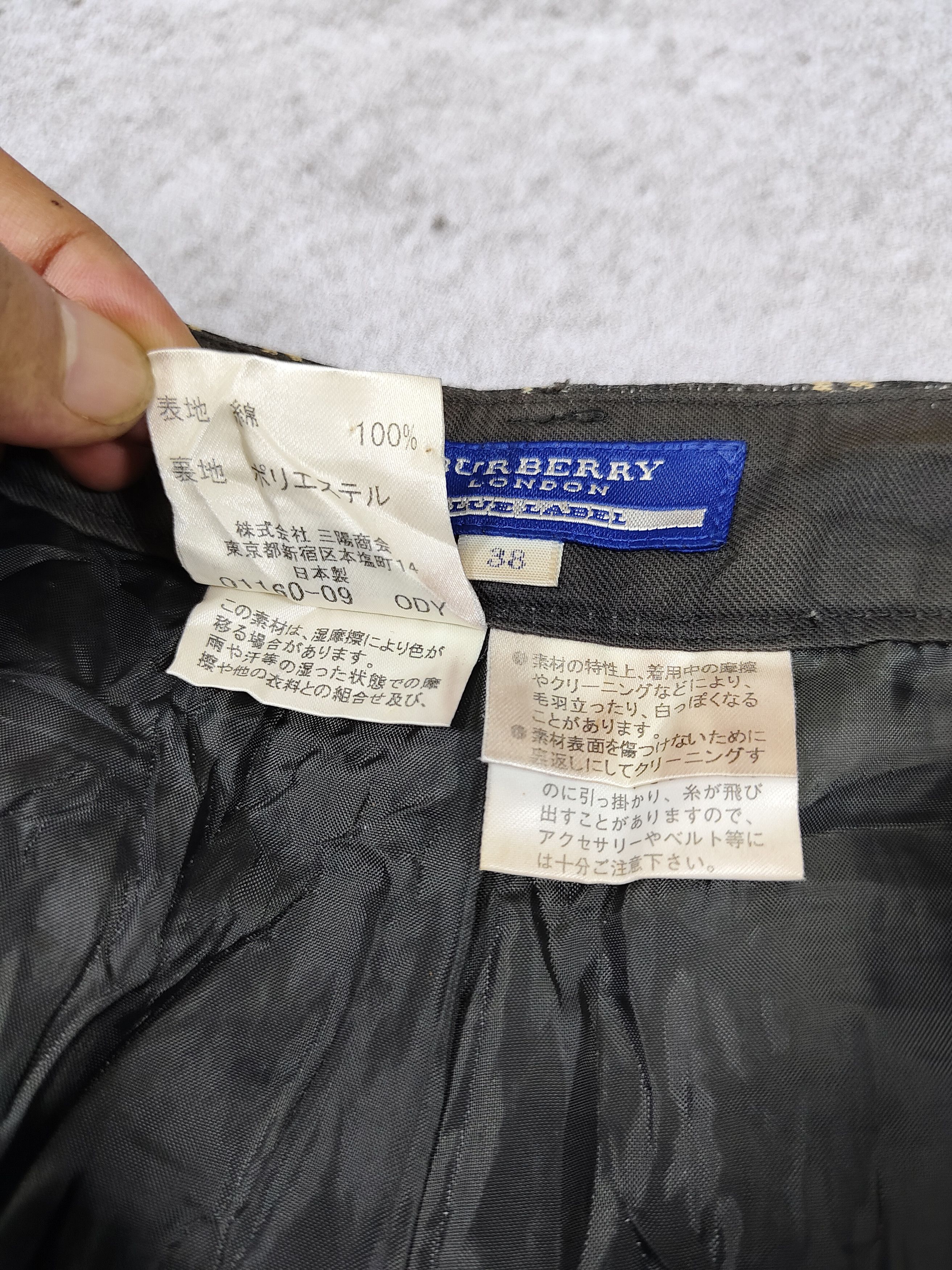 Burberry 2000s Burberry- Archive Y2K Plaid Tailored Mini Shorts Size 28" / US 6 / IT 42 - 10 Thumbnail