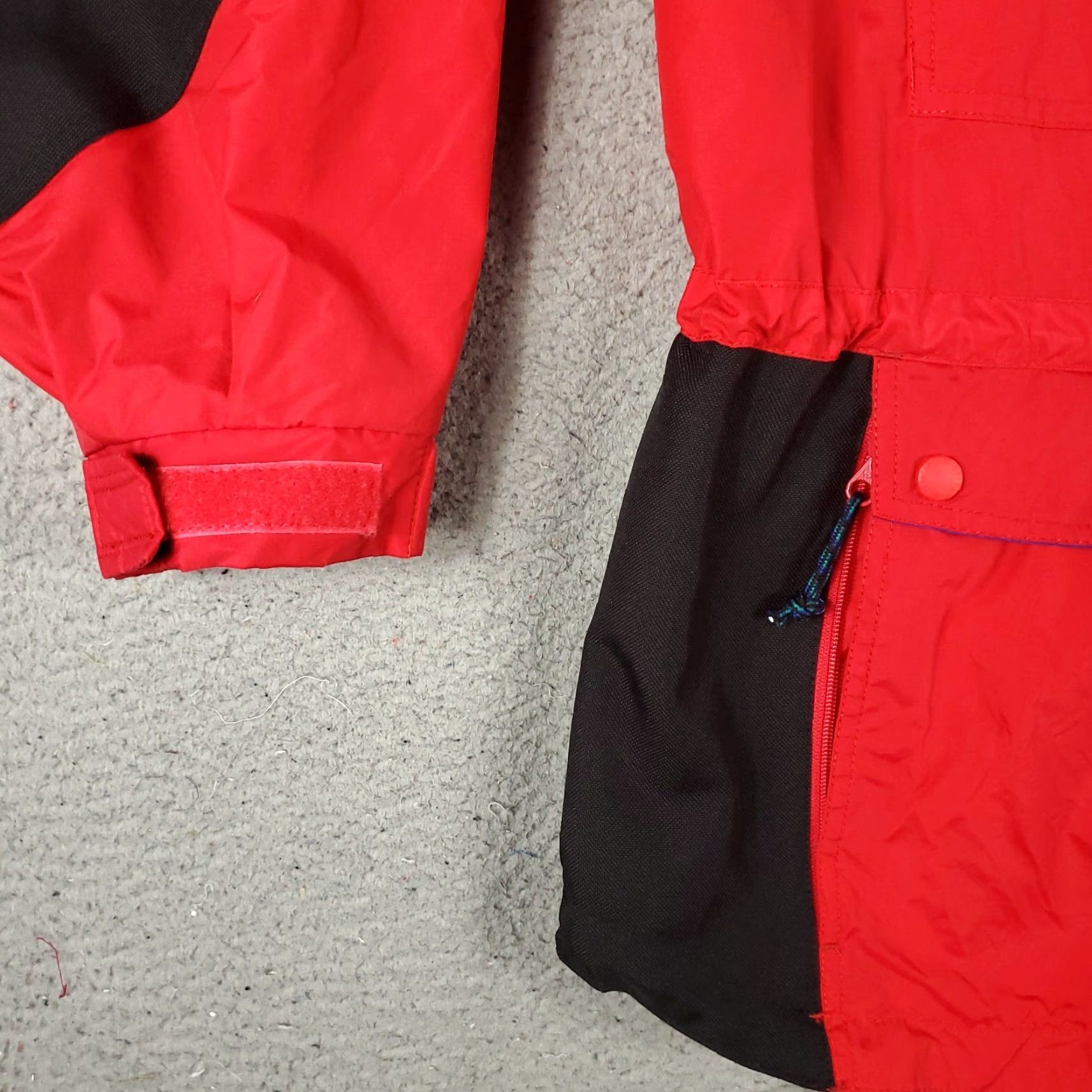 Vintage Columbia Jacket Mens Size Large Red Nylon Full Zip Hooded Windbreaker Short Length Sports Size US L / EU 52-54 / 3 - 4 Thumbnail