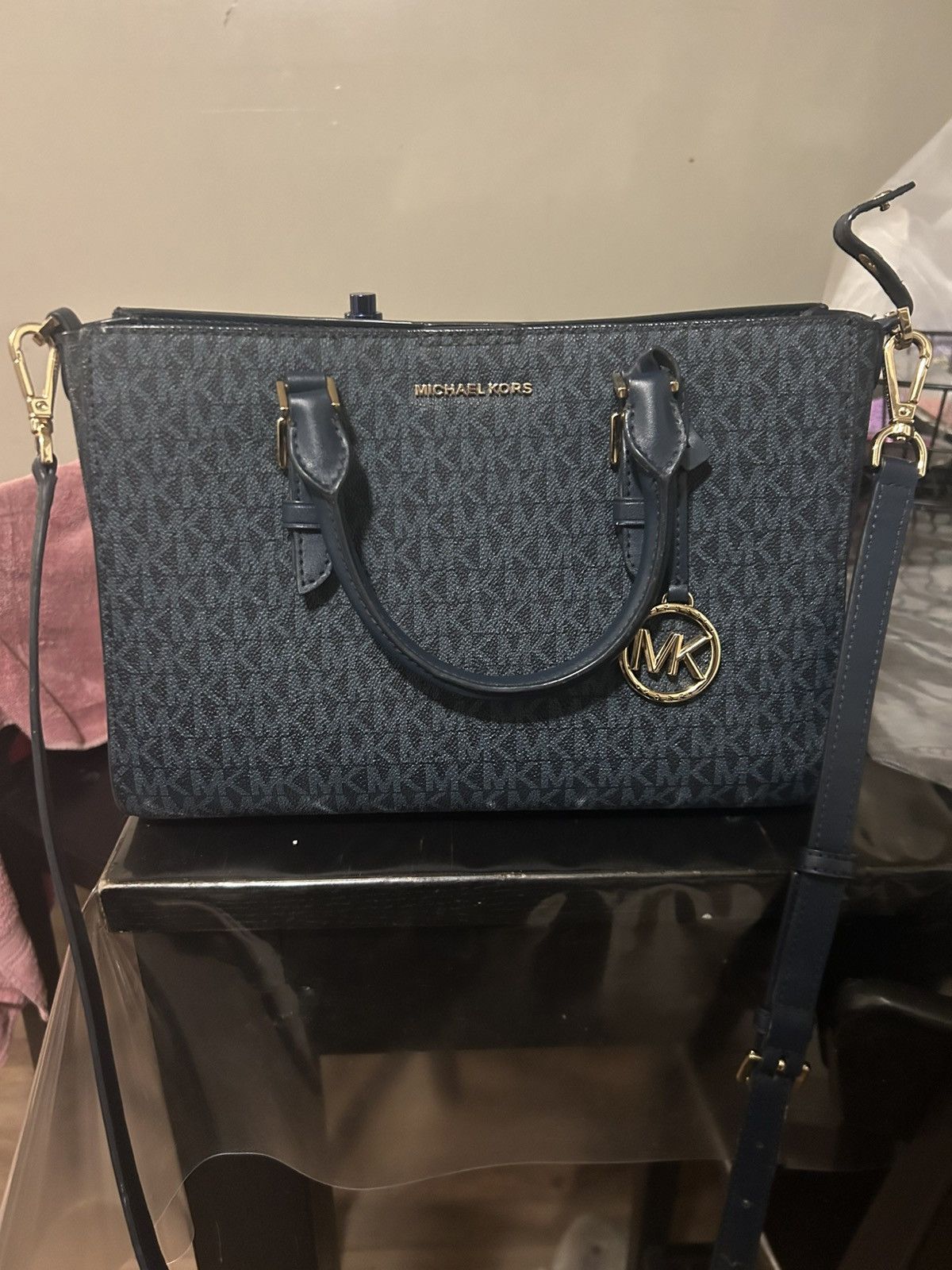 Michael Kors Michael Kors Size ONE SIZE - 1 Thumbnail