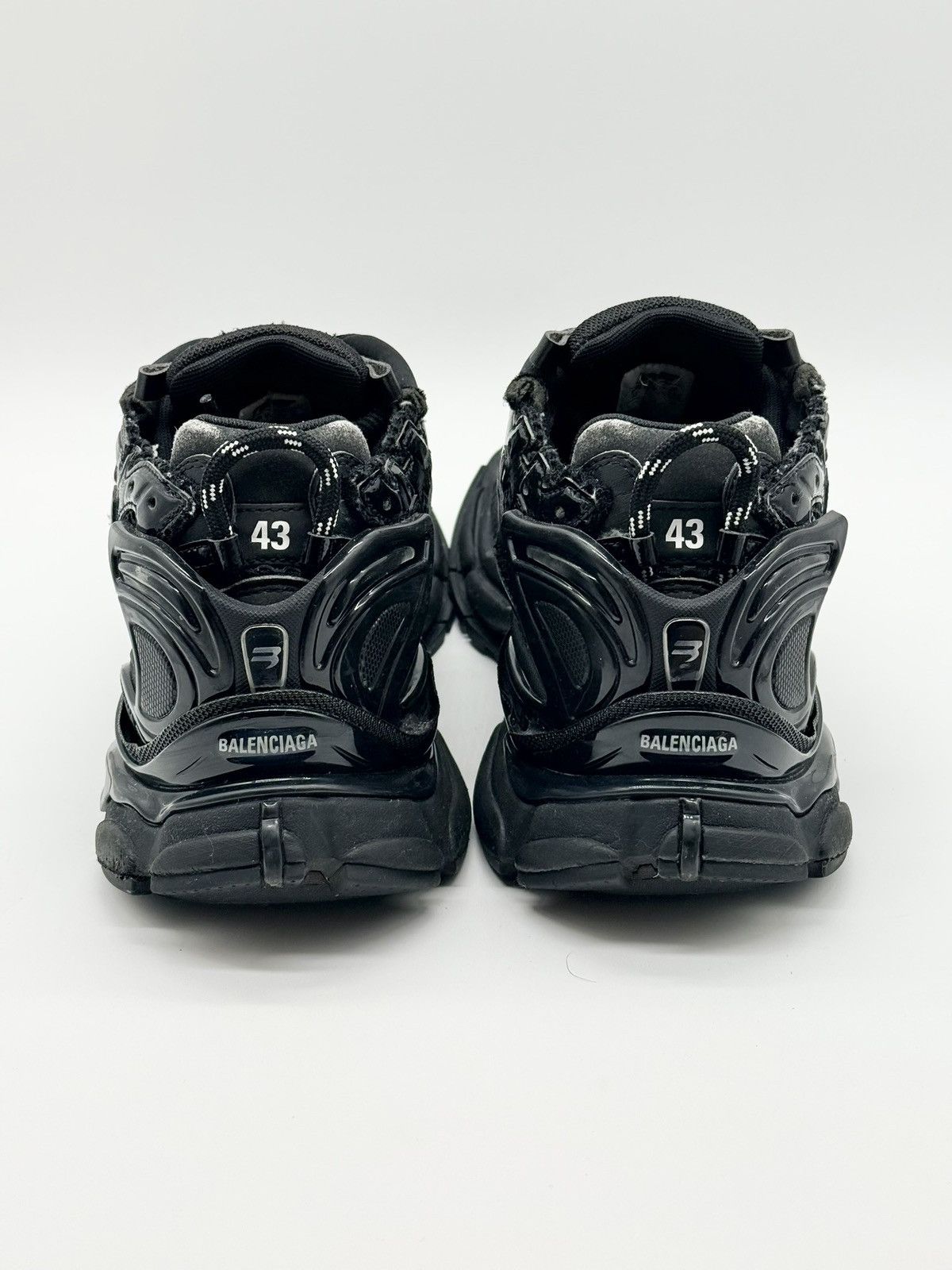 Balenciaga Size 10 - Balenciaga Runner Sneaker Black Size US 10 / EU 43 - 5 Thumbnail
