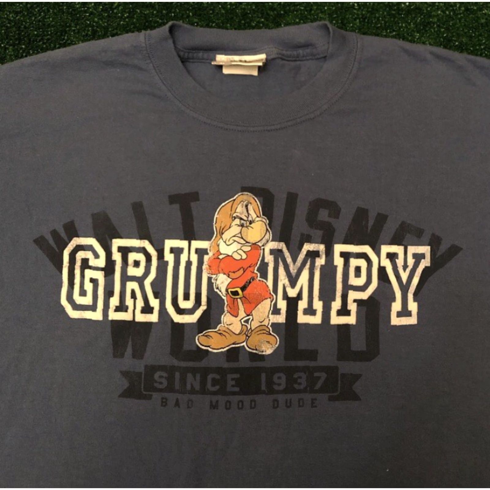 Disney VINTAGE 90s Y2k Disney Snow White Grumpy Cartoon Promo Rare Shirt Mens L White Disney Snow White Grumpy Mickey Mouse 90s Mens L Size US L / EU 52-54 / 3 - 3 Thumbnail