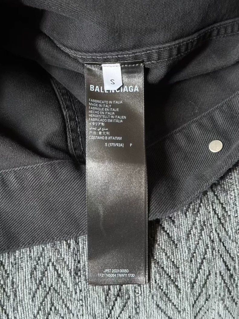 Balenciaga Balenciaga Sanskrit Sabotage Denim Jacket Size US S / EU 44-46 / 1 - 4 Thumbnail