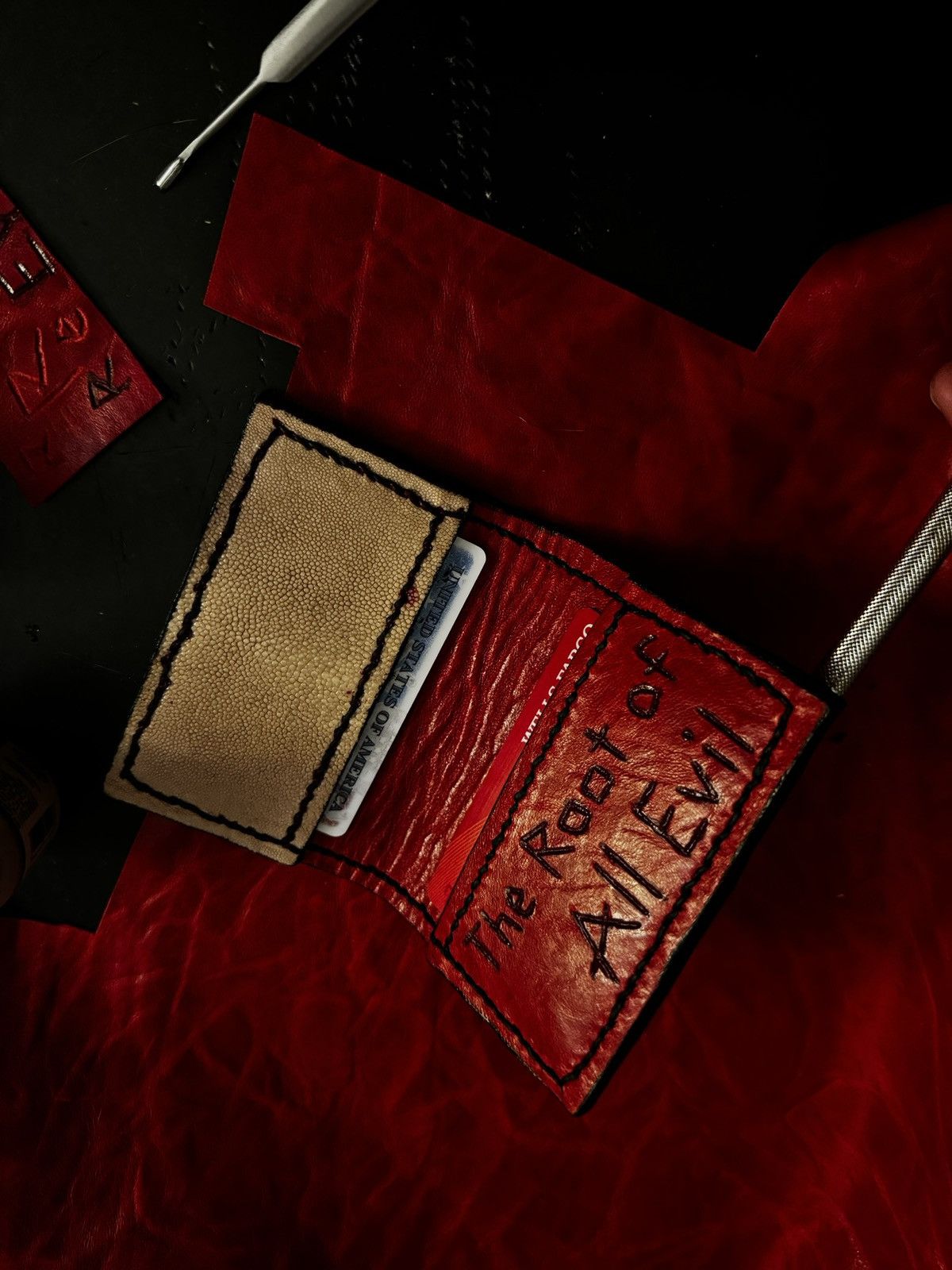 Designer “Skin-Crawling” Leather Wallet Size ONE SIZE - 2 Thumbnail