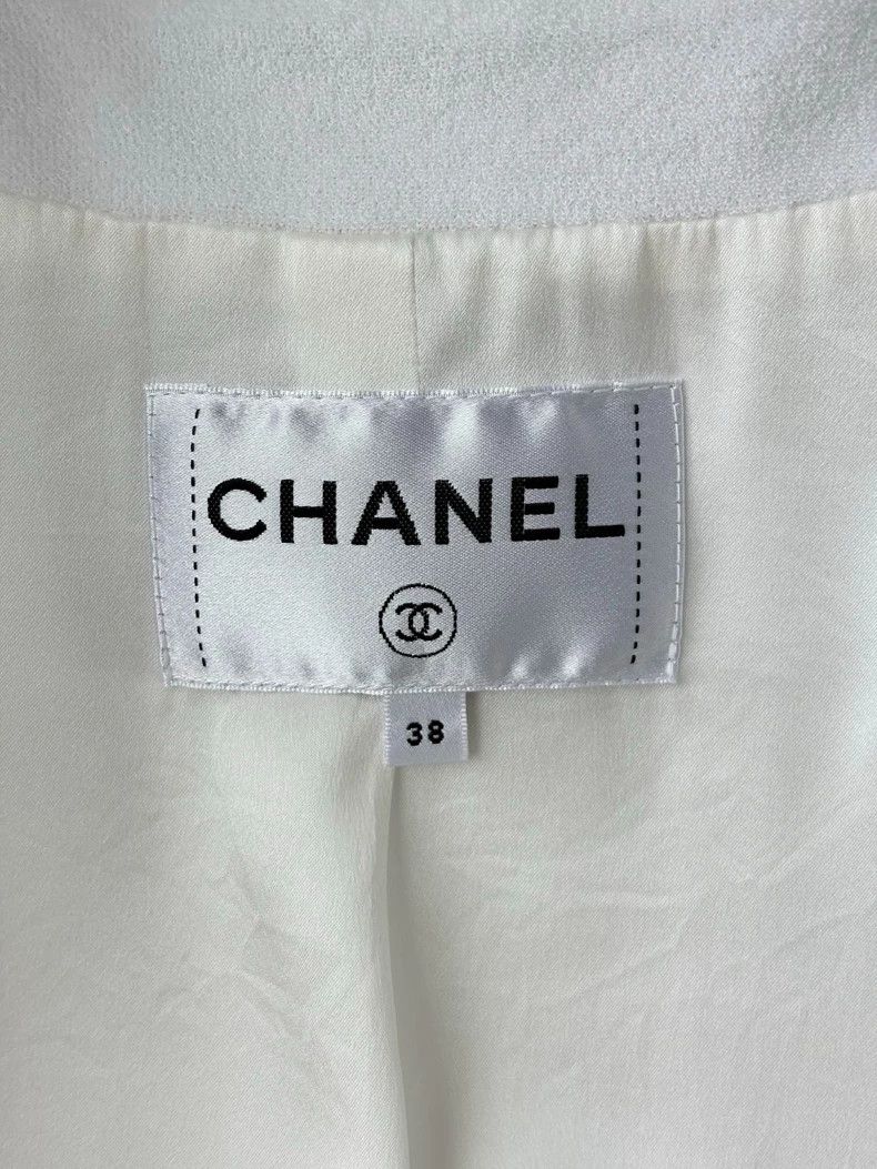 Chanel Chanel 23C white double C logo pearl jacket Size XS / US 0-2 / IT 36-38 - 6 Thumbnail