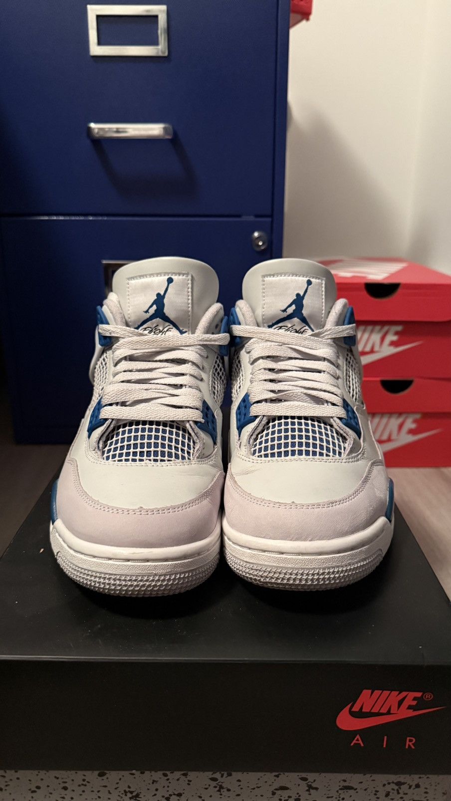 Jordan Brand NIKE AIR JORDAN 4 MILITARY BLUE (2024) Size US 8.5 / EU 41-42 - 3 Thumbnail