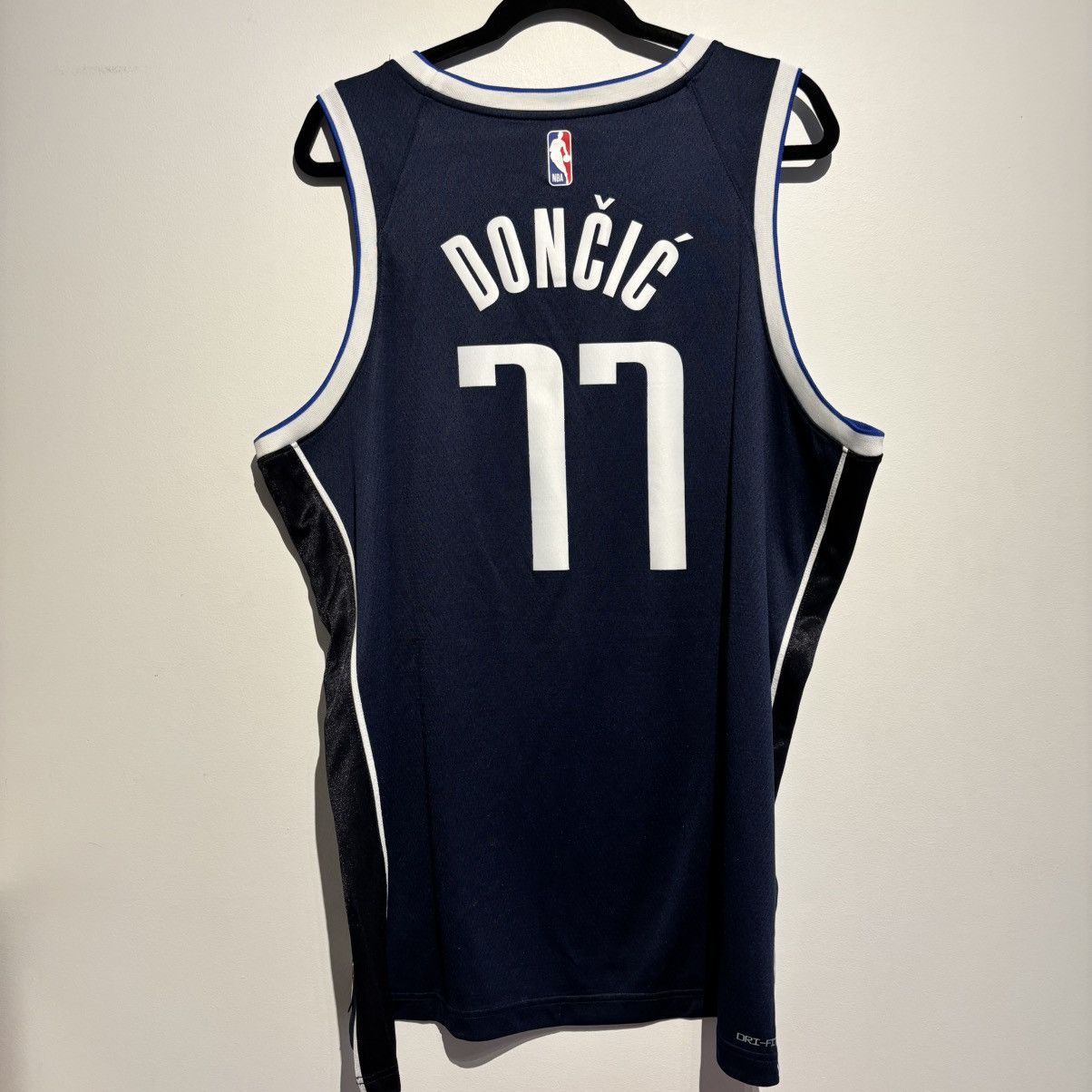 Jordan Brand Luka Doncic Dallas Mavericks NBA Jersey Swingman Jordan Size US XL / EU 56 / 4 - 7 Thumbnail