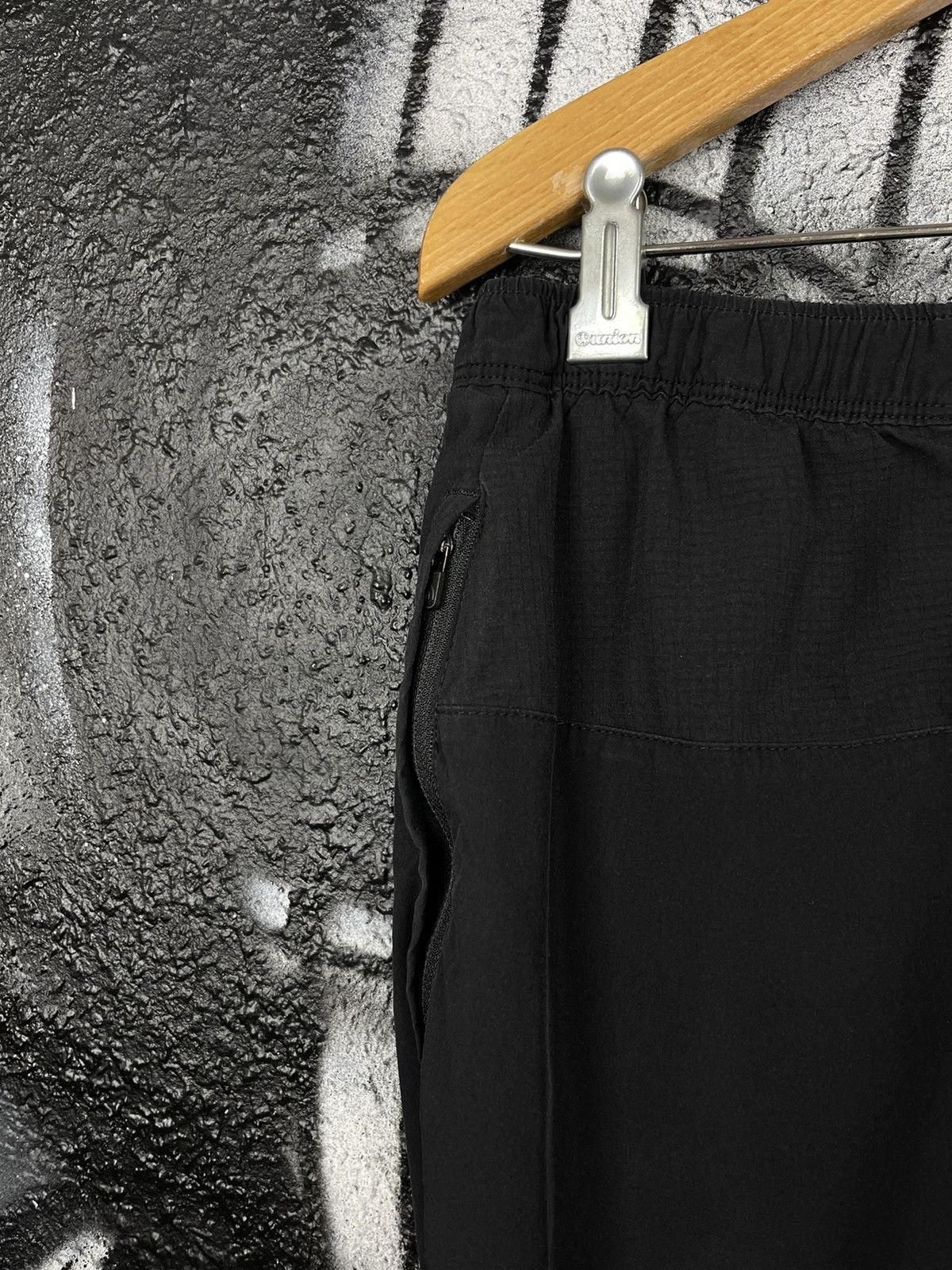 The North Face The North Face UPF 40+ Lightweight Active Pants Men’s Size L Size US 34 / EU 50 - 9 Thumbnail