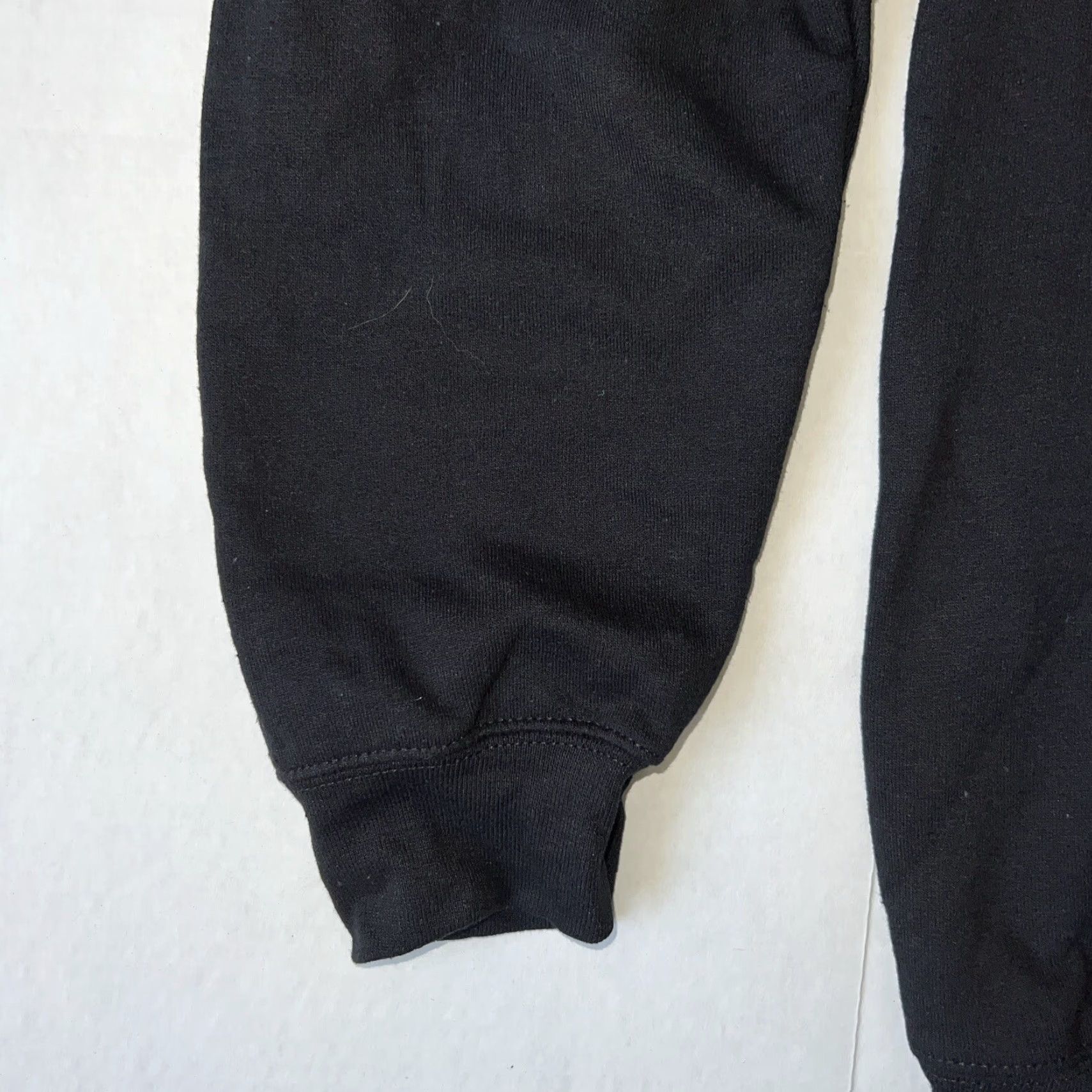 Gildan A&M Records Logo Sweatshirt Hooded Graphic Print Medium Black New Mens Hoodie Crew Neck Pockets Long Sleeve Cotton Knit Gildan Heavy Blend Size US M / EU 48-50 / 2 - 3 Thumbnail