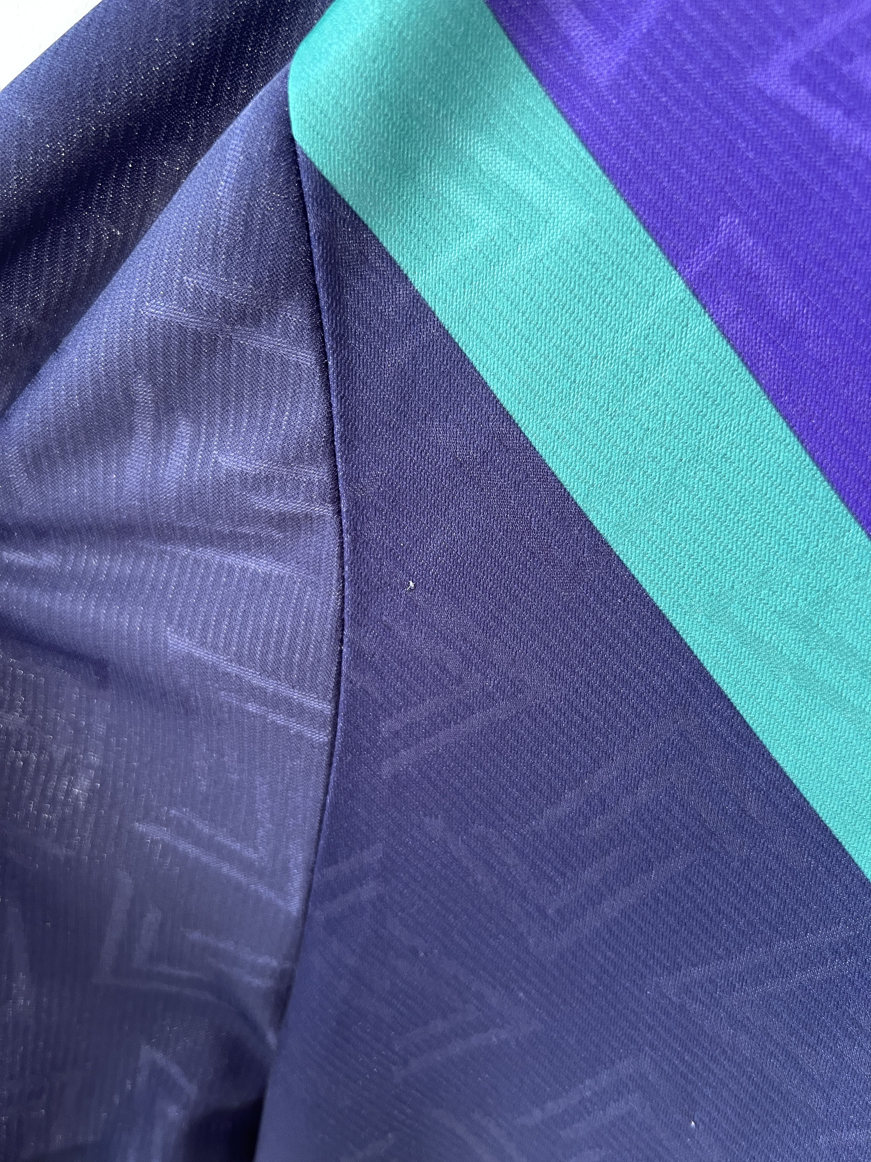 Umbro (XL) Sheffield United 1993-95 Away Kit Size US XL / EU 56 / 4 - 6 Thumbnail