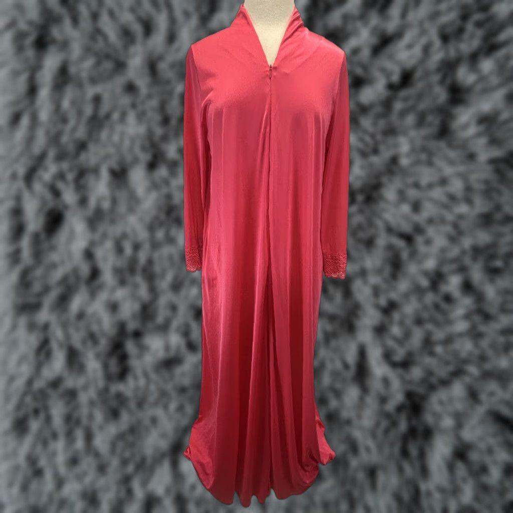 Vintage VINTAGE ShadowLine 1980s Long Nightgown Womens Size Small Pink Nylon Lounge USA Size ONE SIZE - 1 Thumbnail